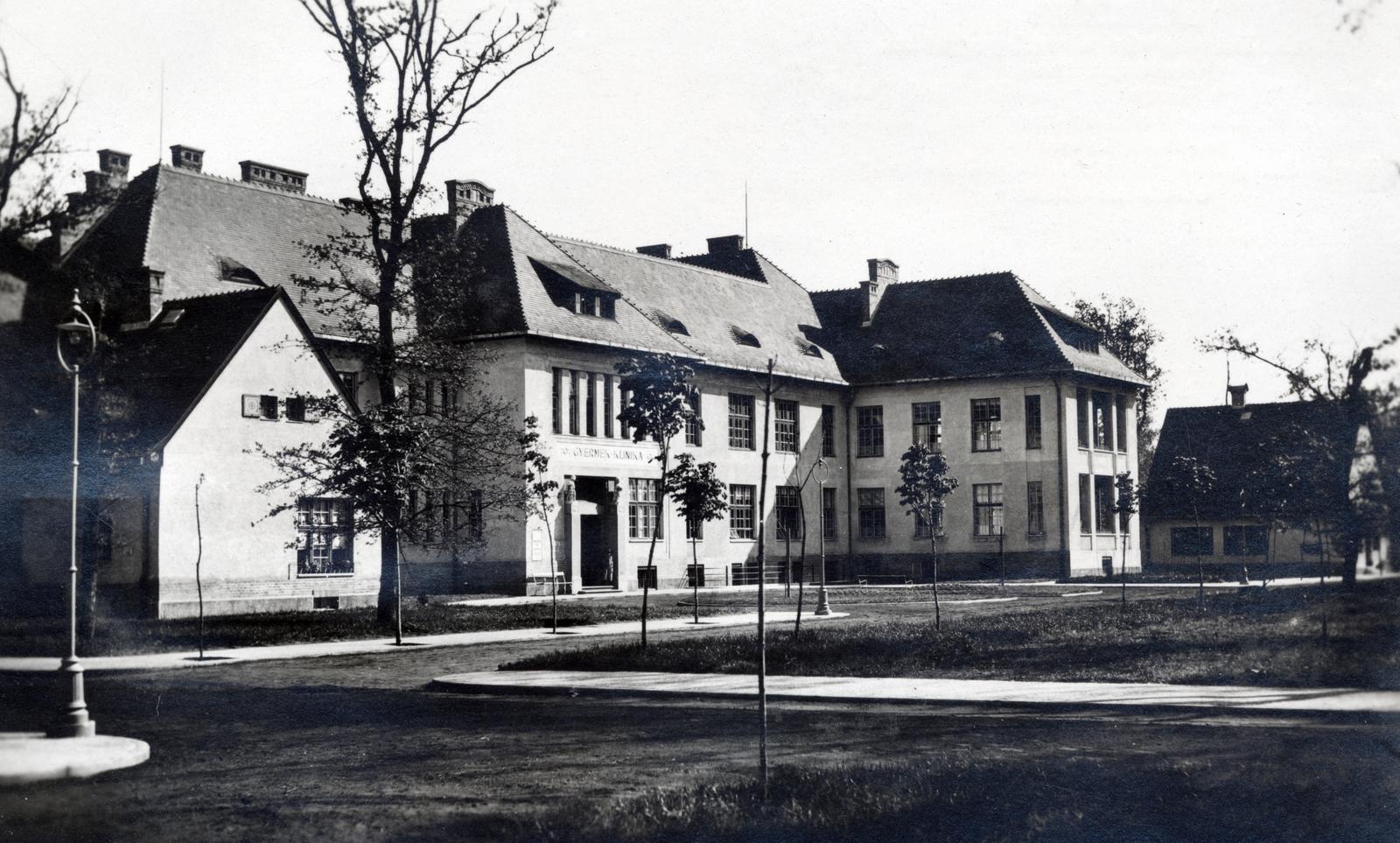 Magyarország, Debrecen, Debreceni Egyetem, Gyermekklinika., 1940, Tordai György, Fortepan #232911