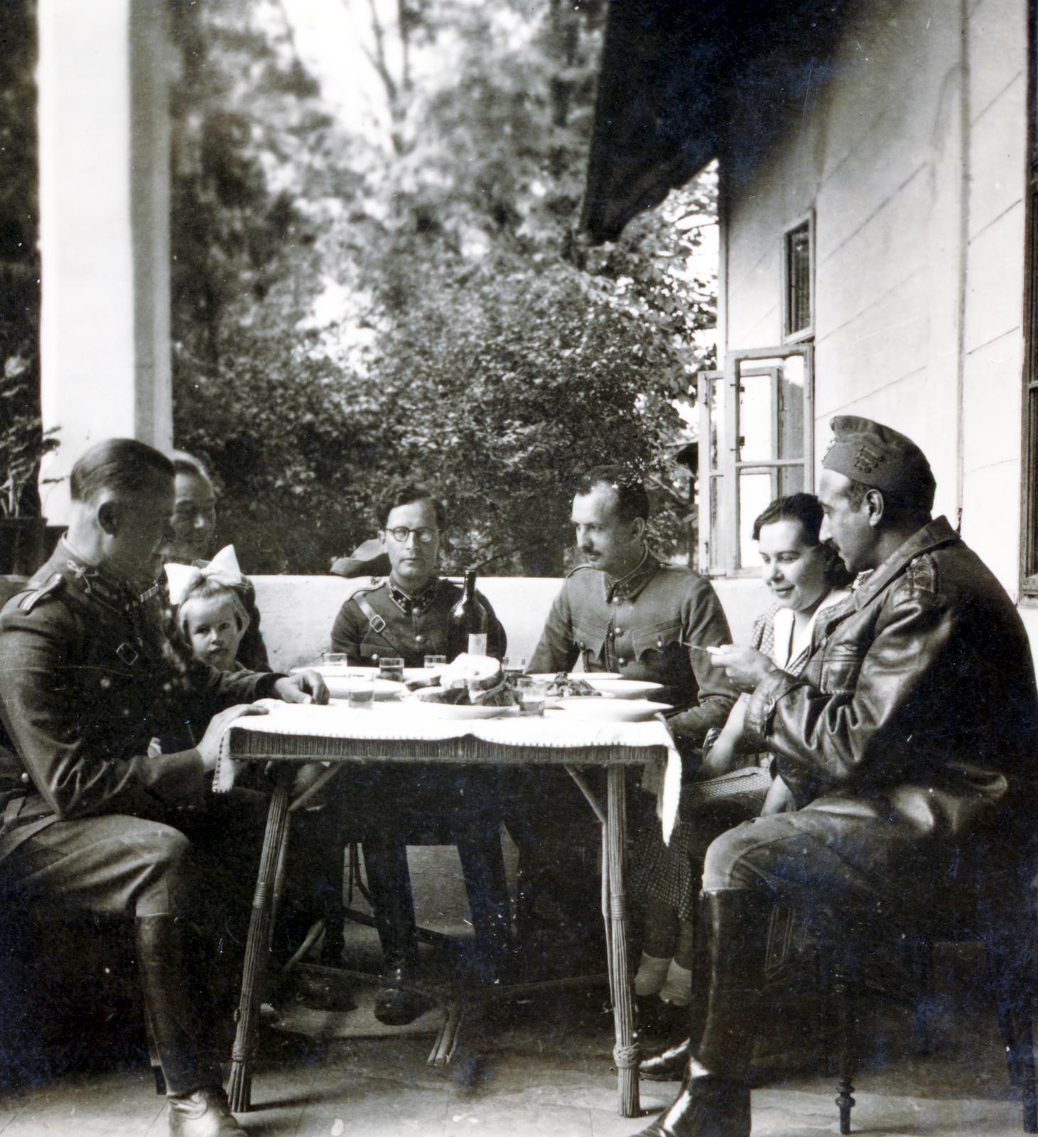 1940, Tordai György, masni, katona, étkezés, Fortepan #233113