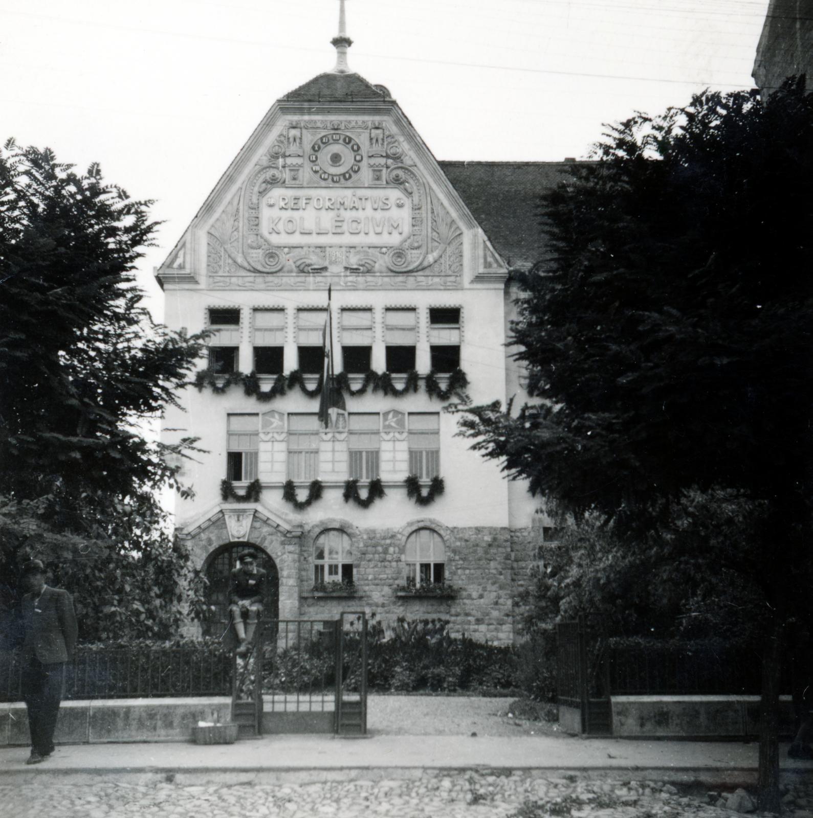 Romania,Transylvania, Ordorheiu Secuiesc, a Református Kollégium épülete., 1940, Tordai György, protestant, Fortepan #233220