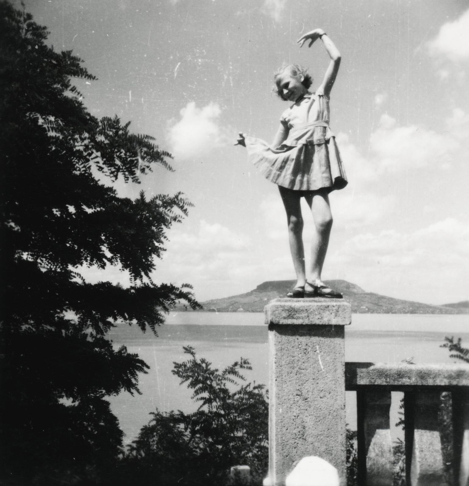 Hungary,Lake Balaton, Fonyód, Walko-kilátó., 1955, Pálos Ágnes, Fortepan #233243