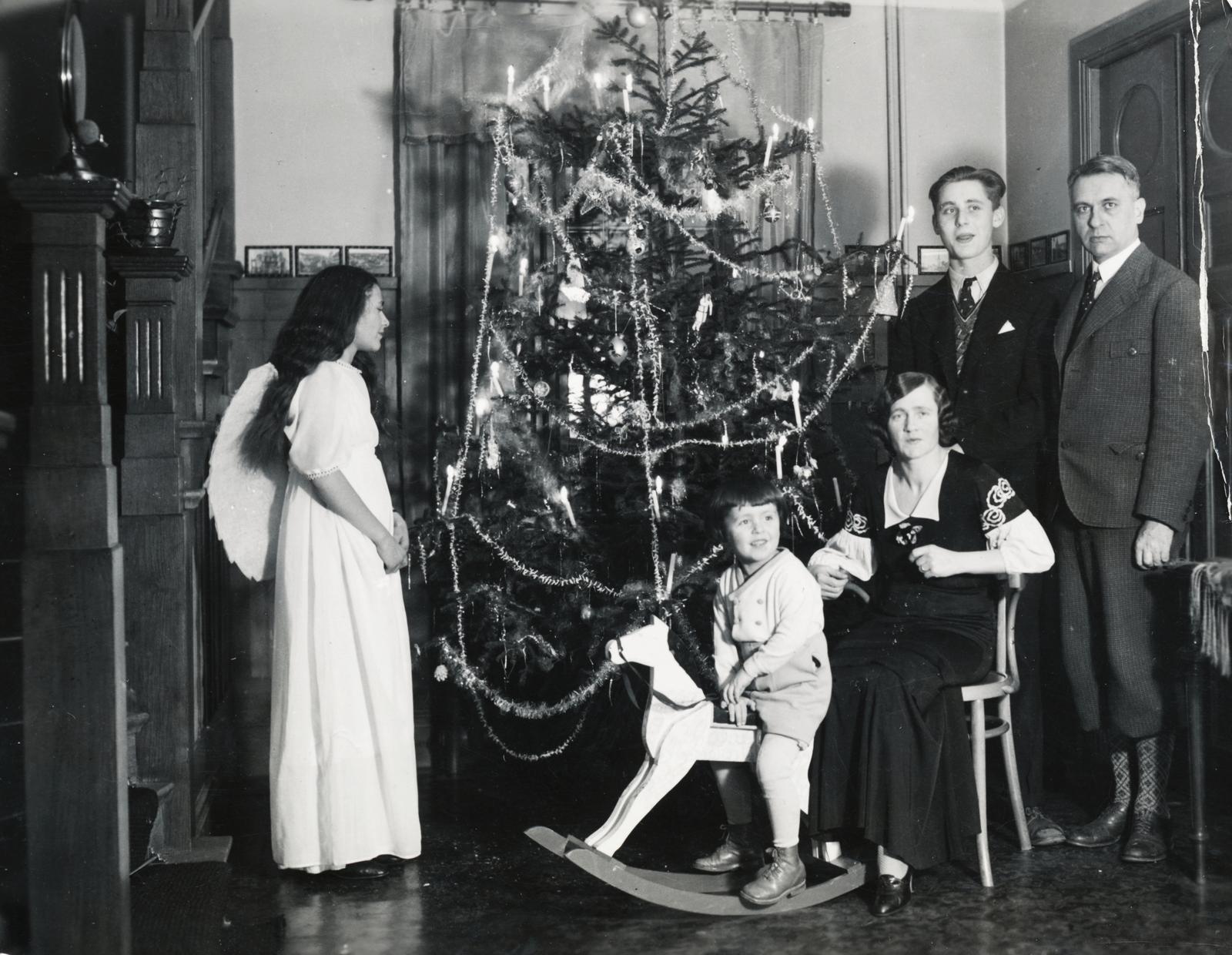 1935, Hajtman Ágnes, christmas tree, hobby horse, family, Fortepan #233333