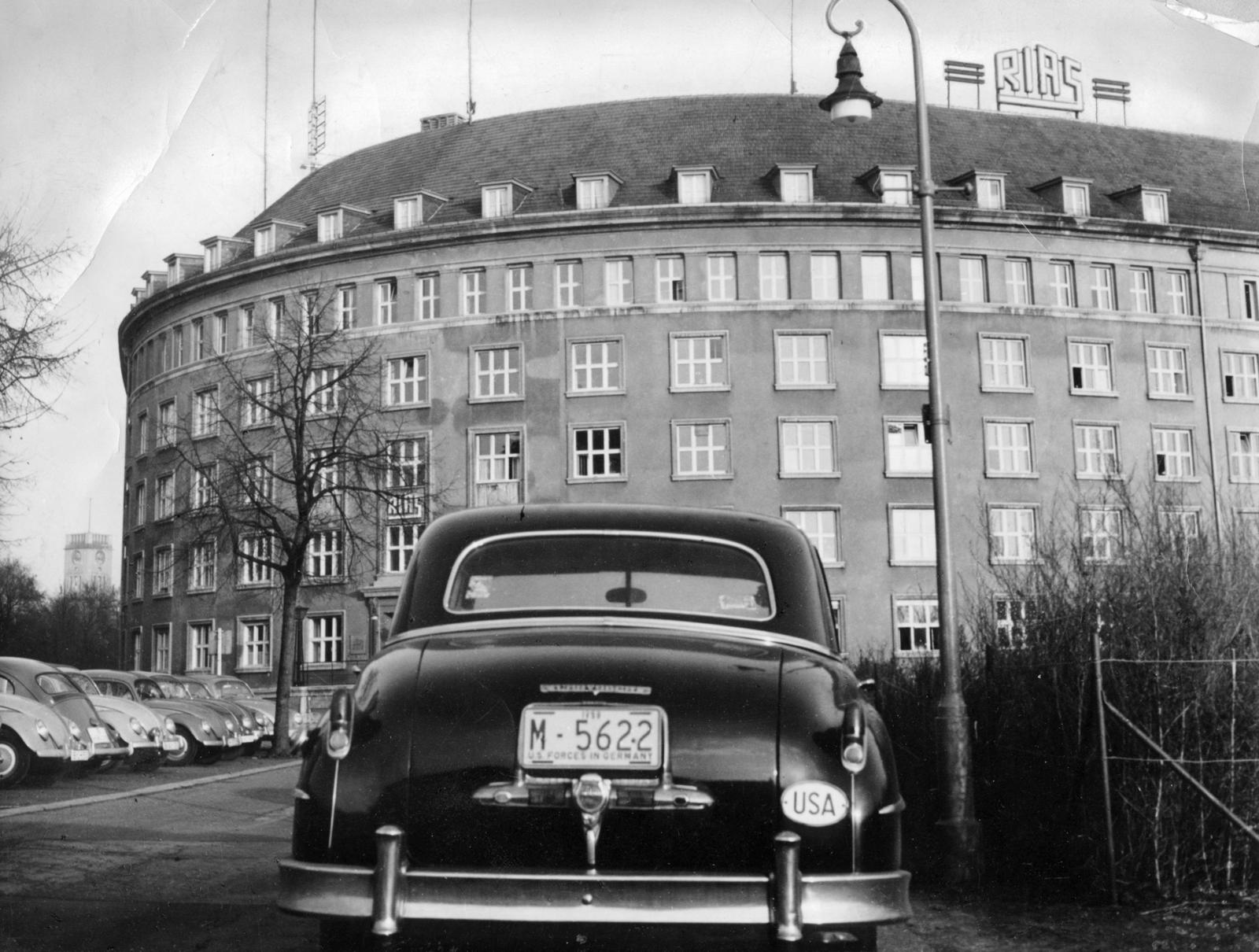 Germany, Berlin, Nyugat-Berlin, Hans-Rosenthal-Platz, szemben az amerikai RIAS rádió központja., 1959, Fortepan/Album088, Fortepan #233427