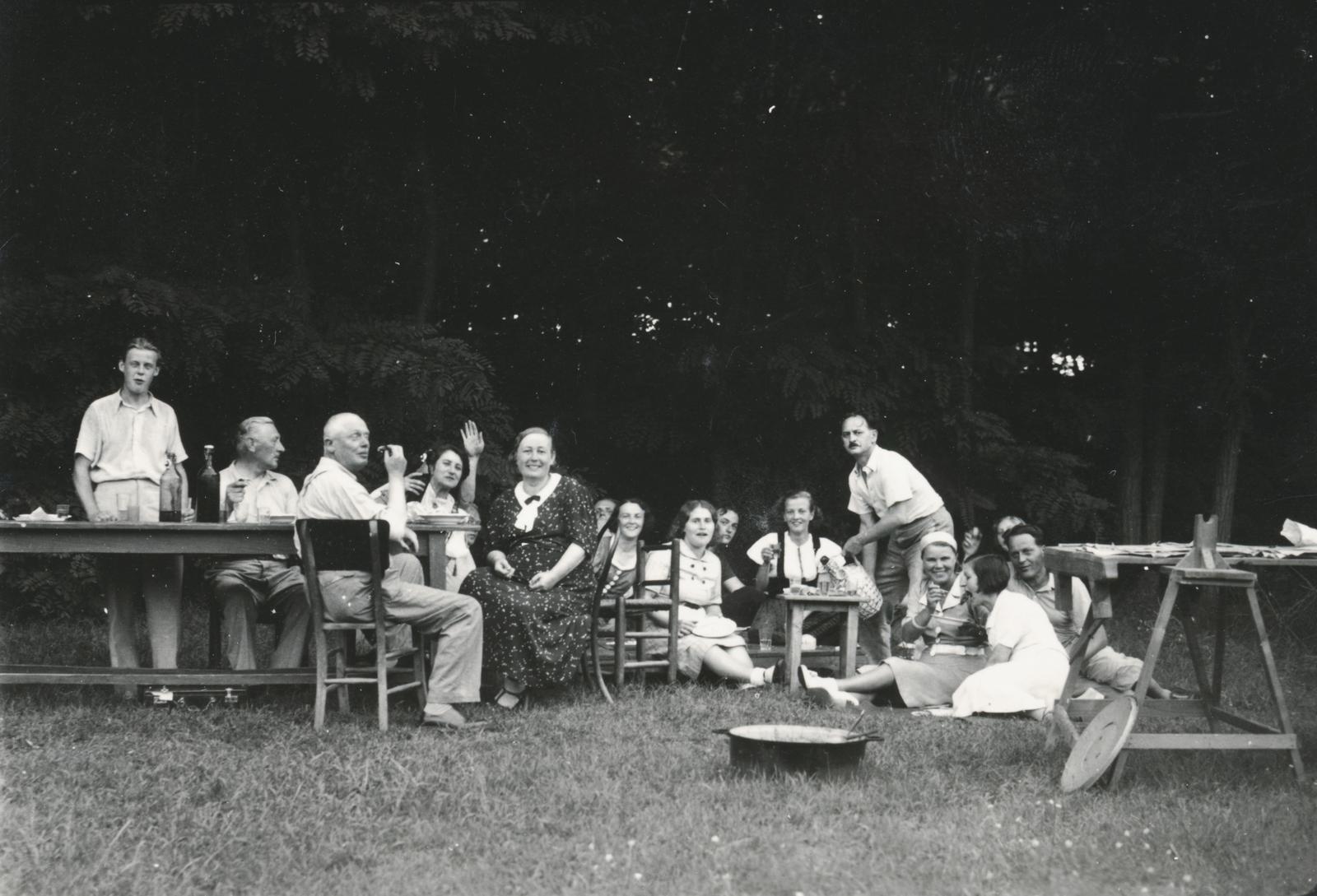 1938, Büki család, asztal, pihenés, kirándulás, Fortepan #233716