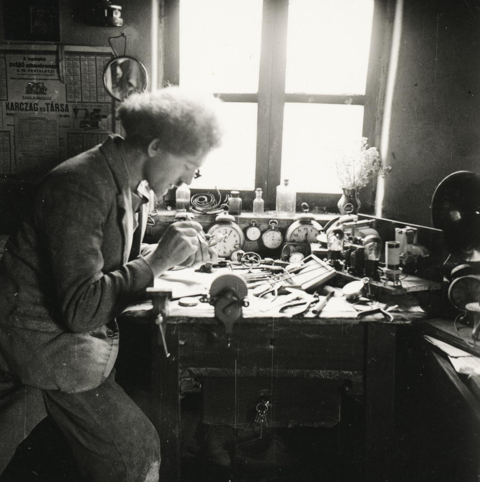 1941, Büki család, Best of, photo aspect ratio: square, workshop, clockmaker, Fortepan #233749