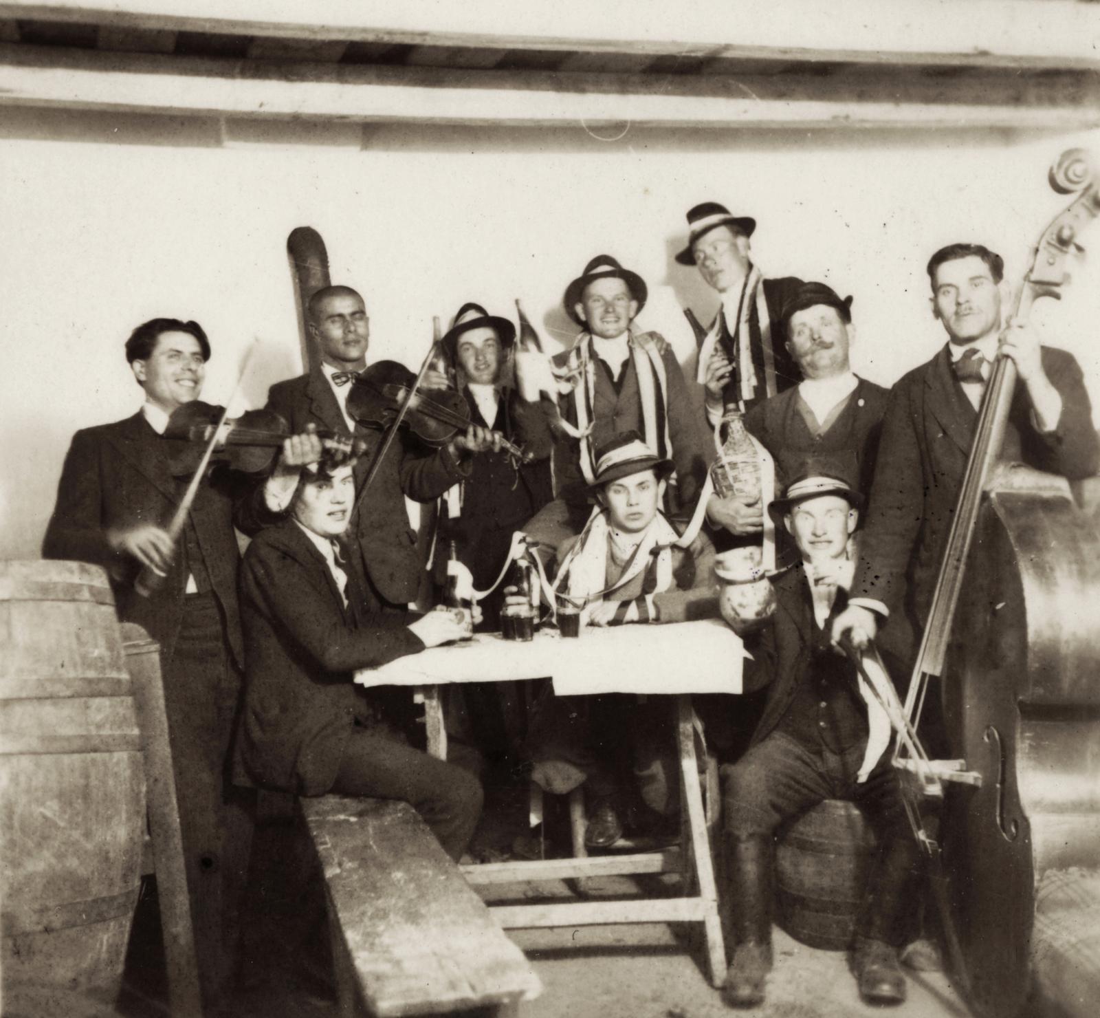 1941, Büki család, újonc, cigányzene, zenész, Fortepan #233758