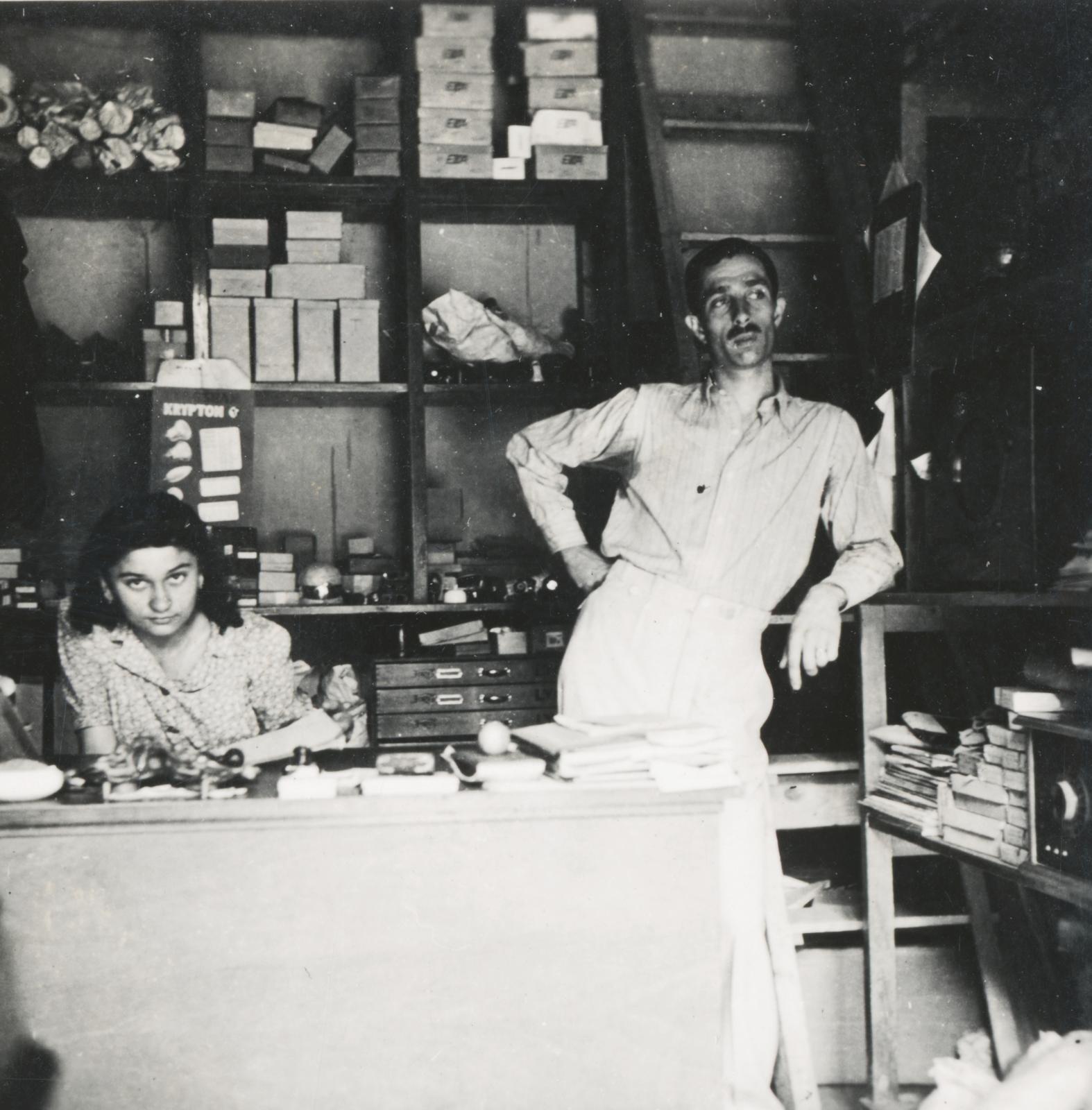 1944, Büki család, shop interior, Fortepan #233802