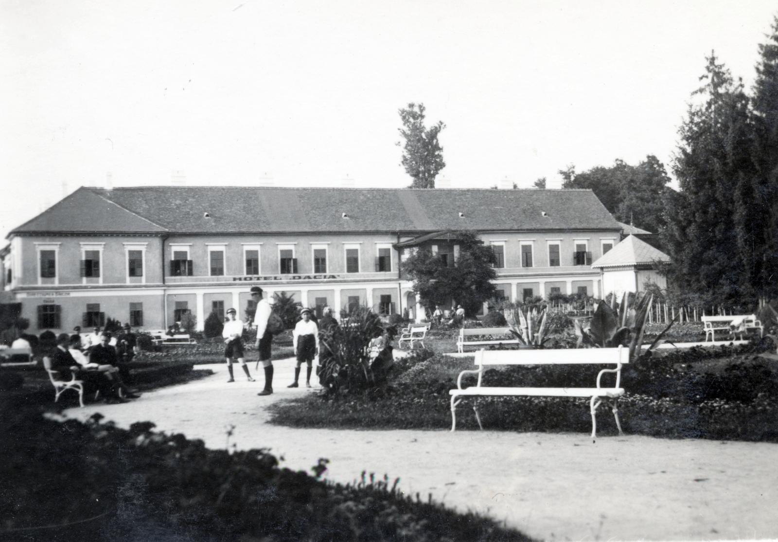 Romania,Transylvania, Sînmartin, Püspökfürdő, Hotel Dacia., 1941, Jezsuita Levéltár, Fortepan #233875