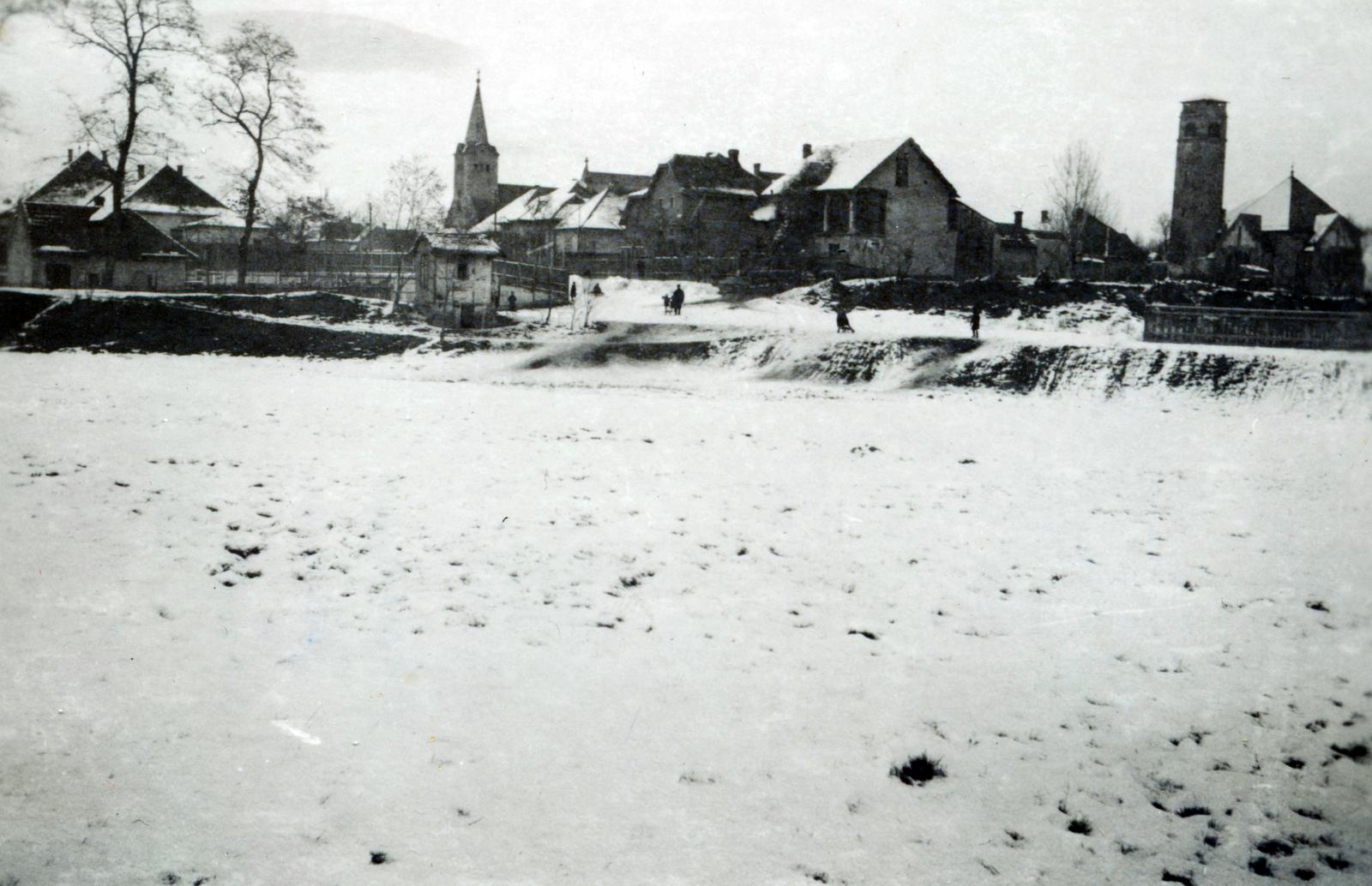 Magyarország, Budapest III., a Kurszán (Jégverem) utca - Attila utca által közrezárt terület, szemben a Lehel utca házai., 1943, Palágyi Bálint, Budapest, Fortepan #233980