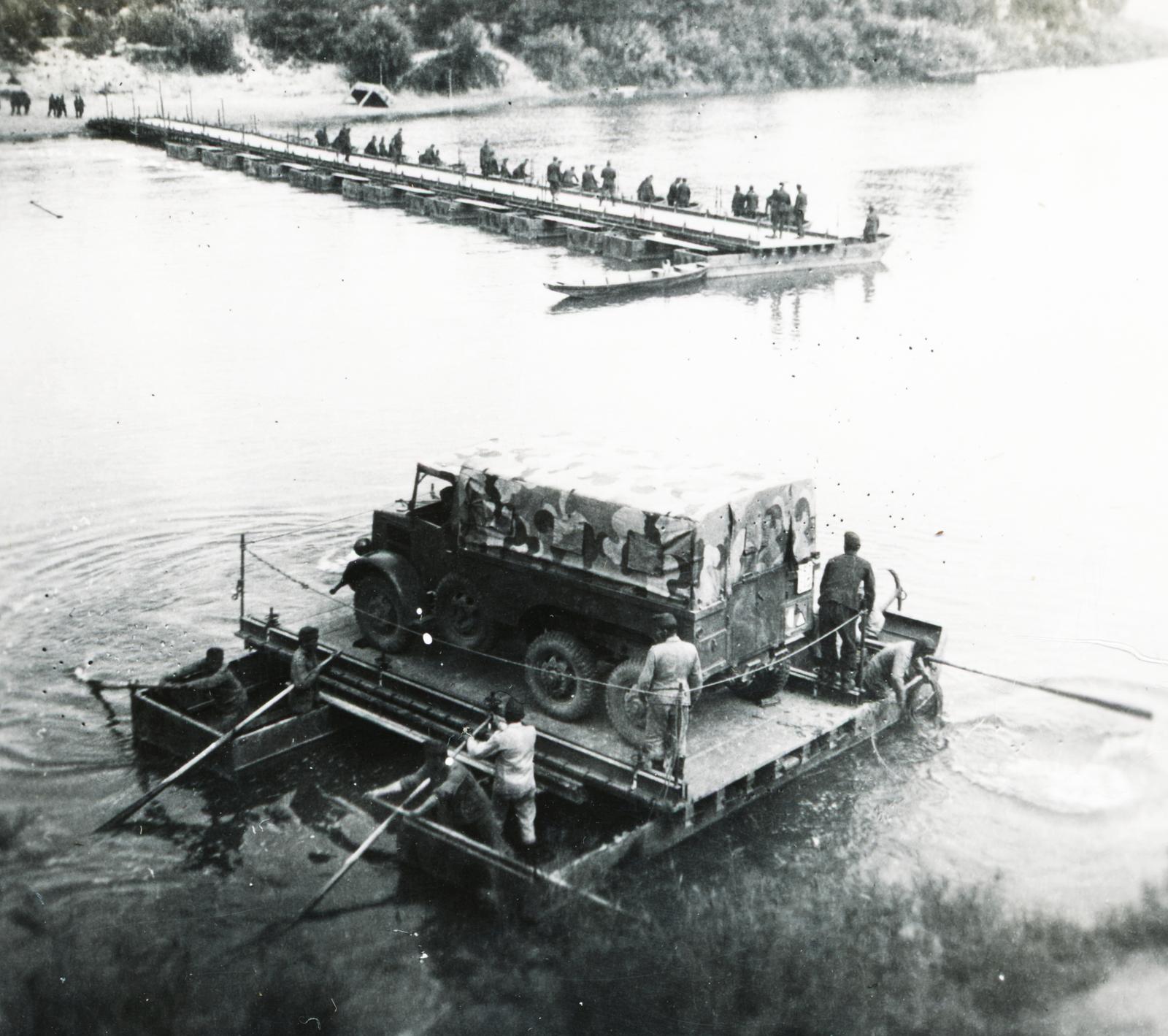 1942, Cserey Zoltán, ferry, Fortepan #234005