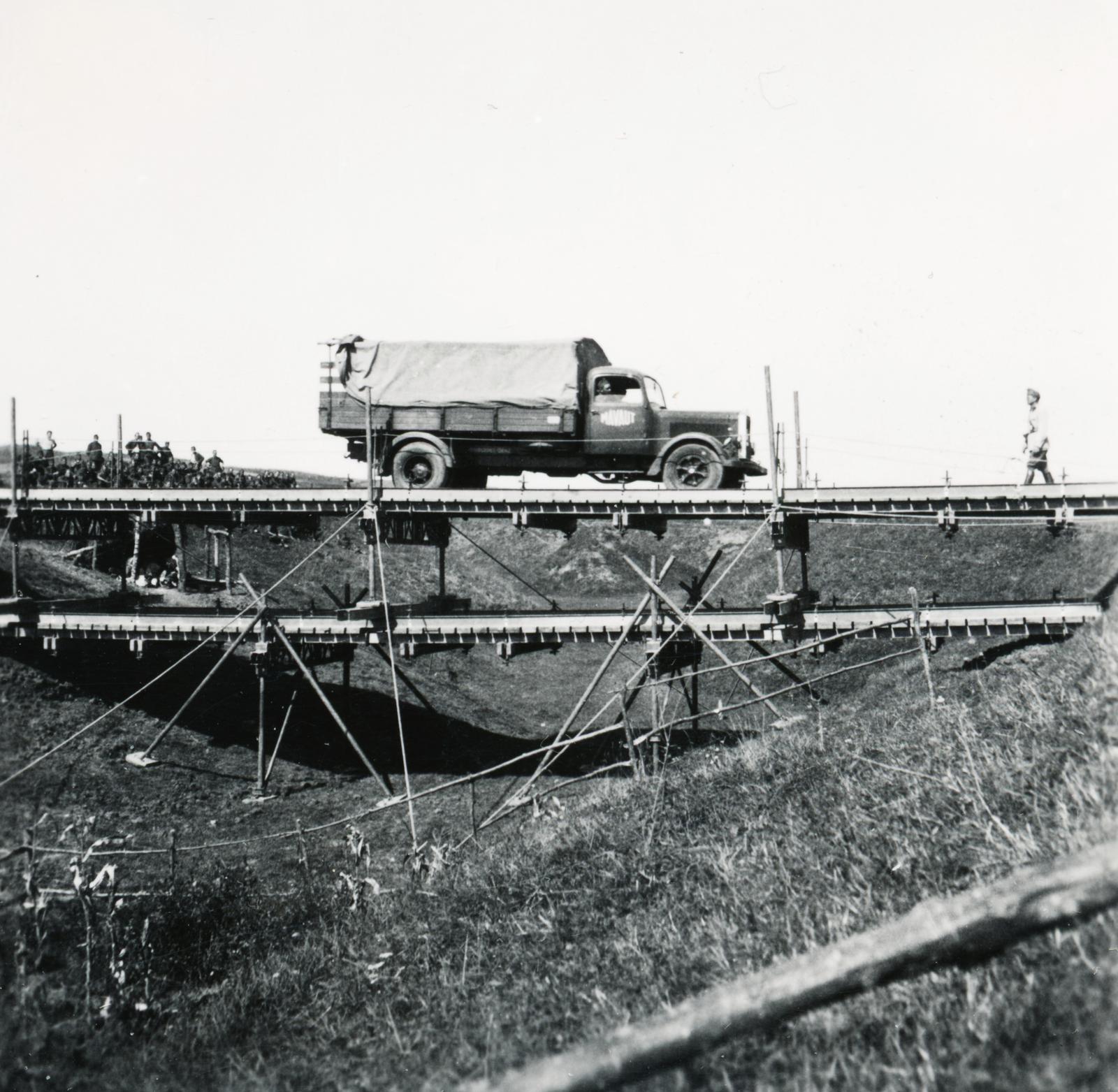1940, Cserey Zoltán, sapper, commercial vehicle, bridge, Fortepan #234030
