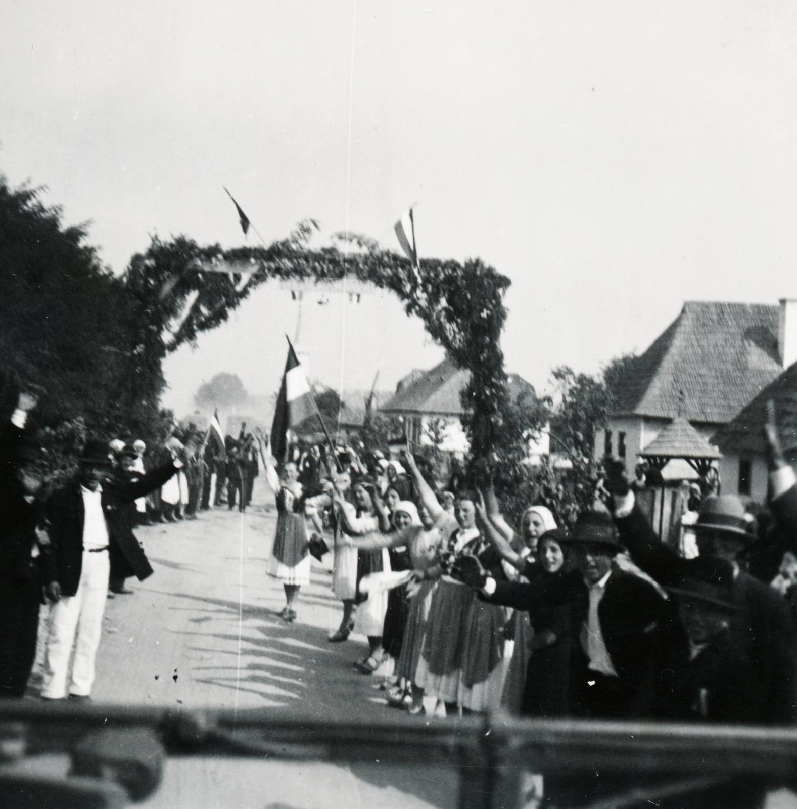 1940, Cserey Zoltán, triumphal arc, Fortepan #234038