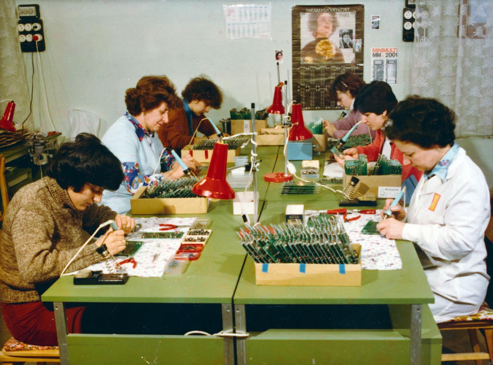 1981, Gödi Digitális Fotóarchívum, soldering, Fortepan #234173