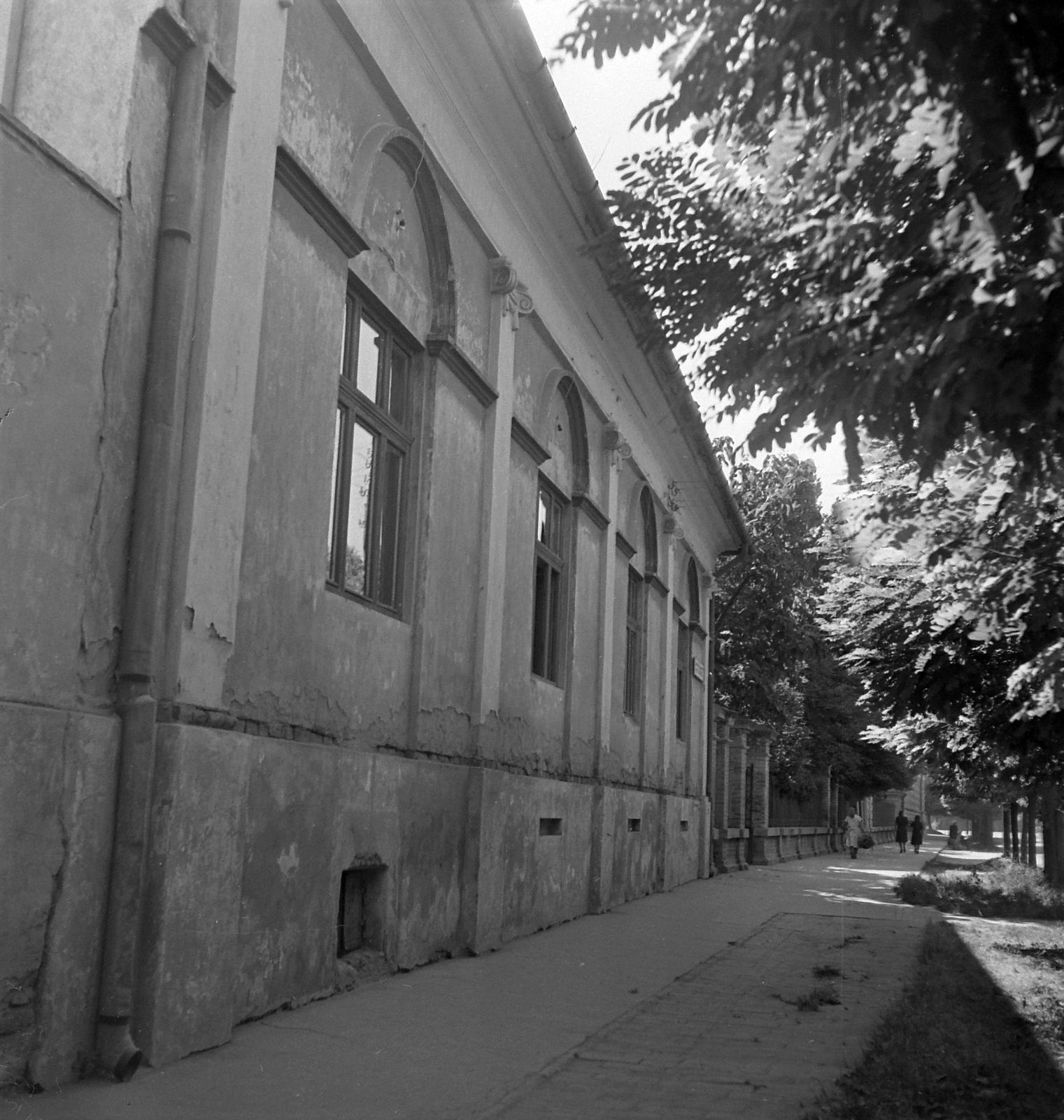 Hungary, Makó, József Attila utca 3. Volt püspöki számtartói lak., 1951, Építész, building, bishop, Fortepan #23429
