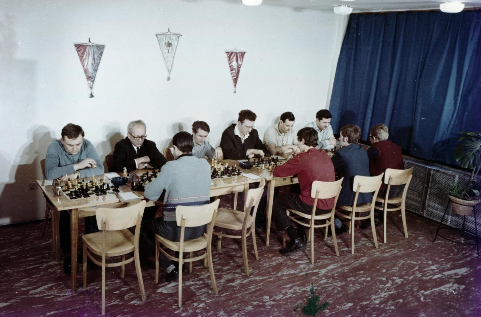 1969, Hegyvidéki Helytörténeti Gyűjtemény, színes, verseny, sakktábla, Fortepan #234295