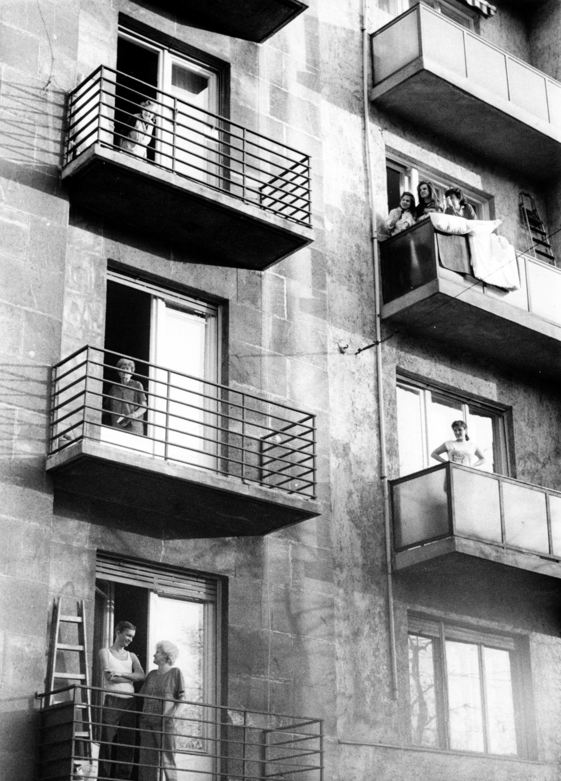 1963, Hegyvidéki Helytörténeti Gyűjtemény, balcony, Fortepan #234346