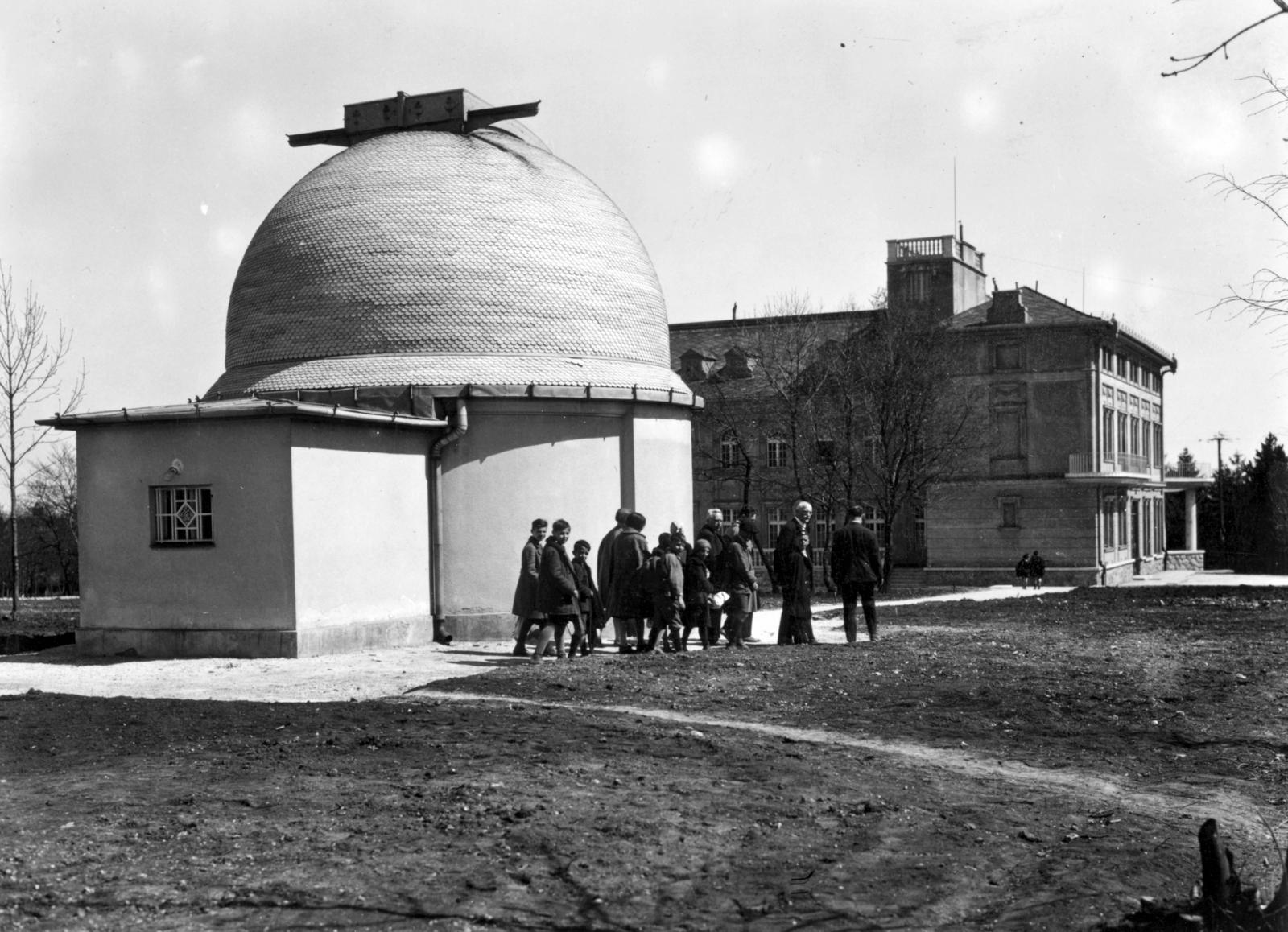 Magyarország, Budapest XII., Konkoly Thege Miklós út 15-17., MTA Csillagászati és Földtudományi Kutatóközpont Konkoly Thege Miklós Csillagászati Intézet., 1965, Hegyvidéki Helytörténeti Gyűjtemény, Budapest, Fortepan #234602