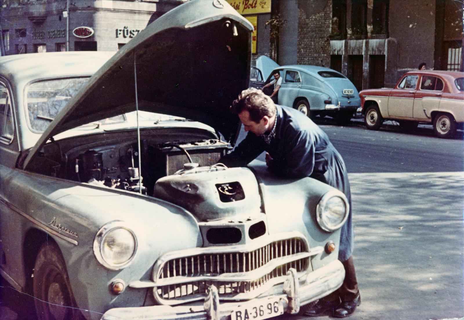 1960, Hegyvidéki Helytörténeti Gyűjtemény, car repair, number plate, colorful, Moskvitch-brand, Fortepan #234613