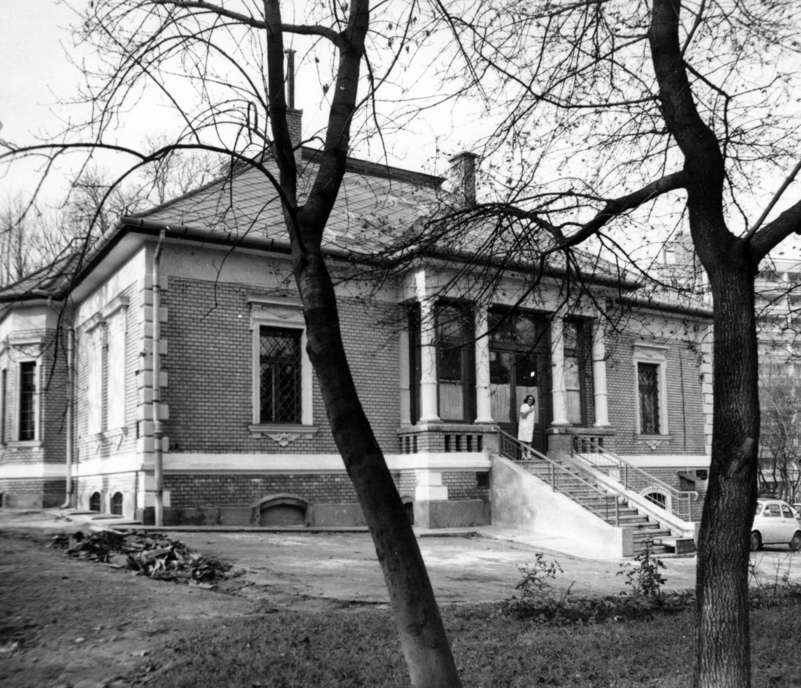 Hungary, Budapest XII., Budakeszi út 46/b, egykori nyaraló, ekkor a Mezőgazdasági és Élelmezésügyi Minisztérium óvodája., 1975, Hegyvidéki Helytörténeti Gyűjtemény, Budapest, Fortepan #234674