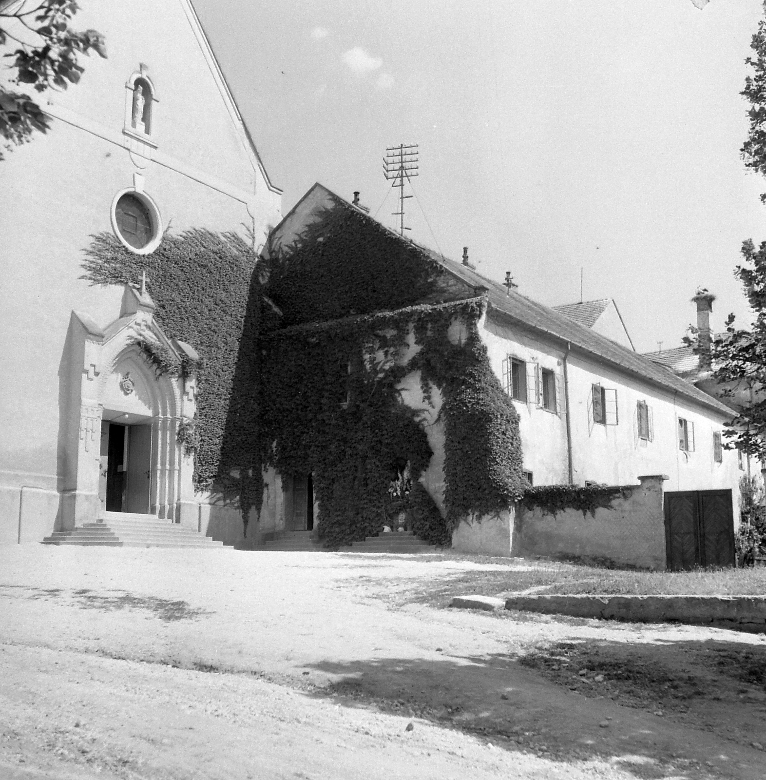 Hungary, Vasvár, domonkos templom és kolostor., 1952, Építész, religion, church, monastery, Dominican Order, Fortepan #23486