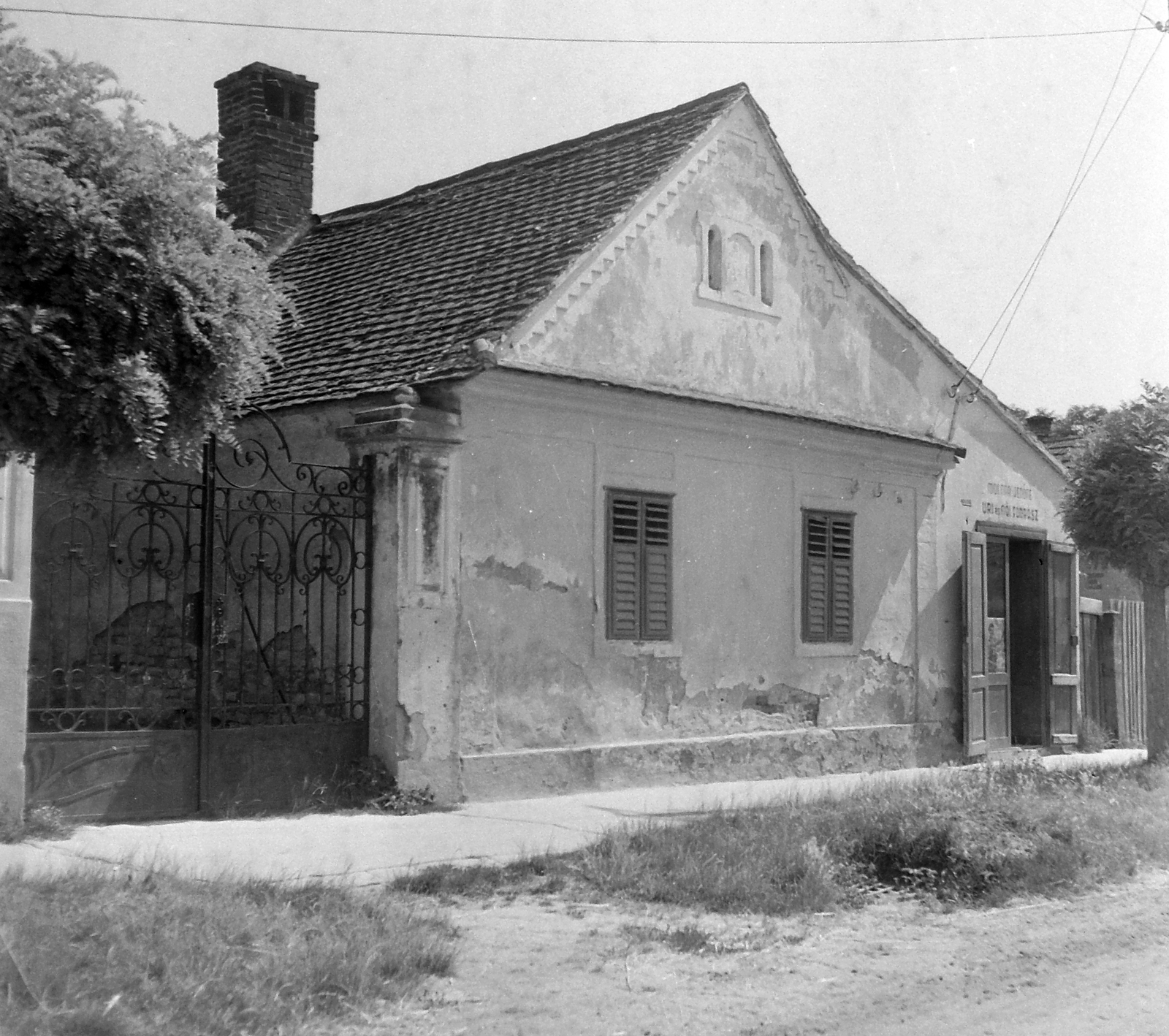 Hungary, Vasvár, Szentmihályfalvi utca 18., lakóház és műhely., 1952, Építész, street view, farmhouse, Fortepan #23516