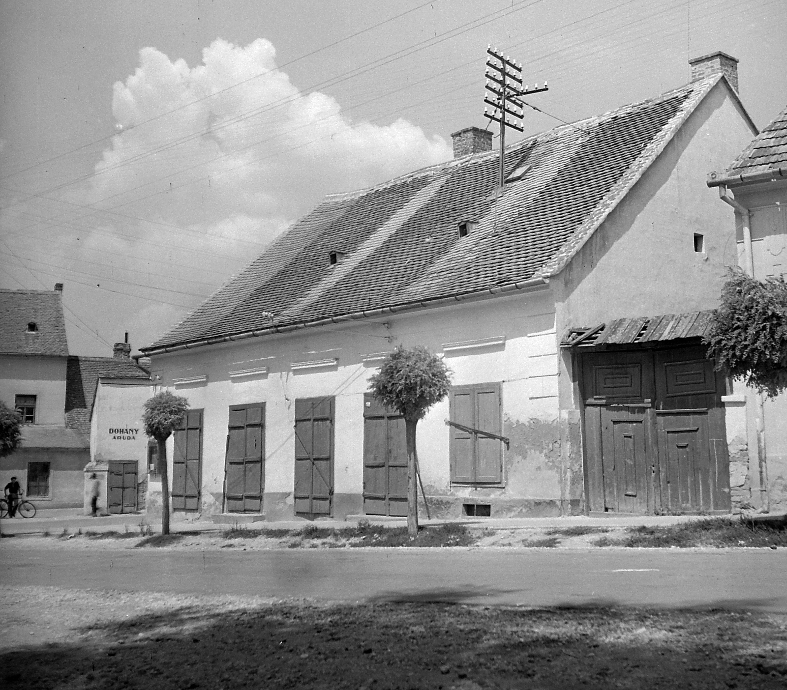 Hungary, Vasvár, üzletsor a mai Petőfi utca helyén., 1952, Építész, row of shops, house, Fortepan #23523
