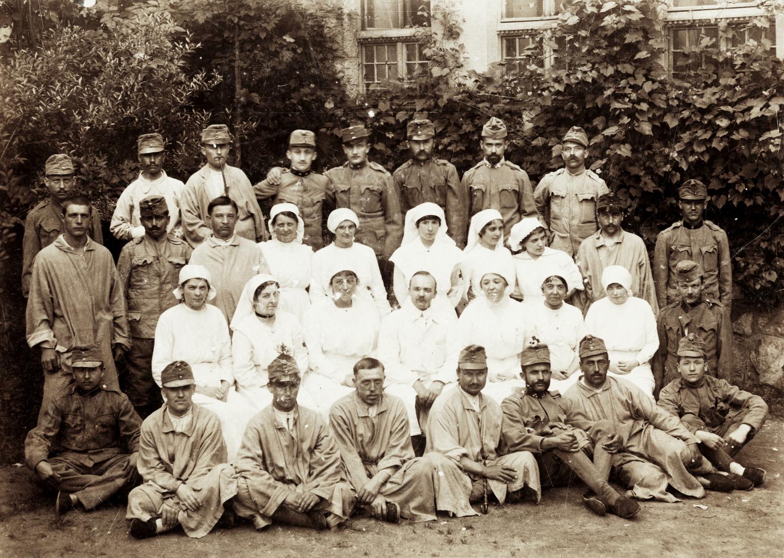 1917, Kenderessy Tibor, ápolónő, katona, csoportkép, első világháború, Fortepan #235513