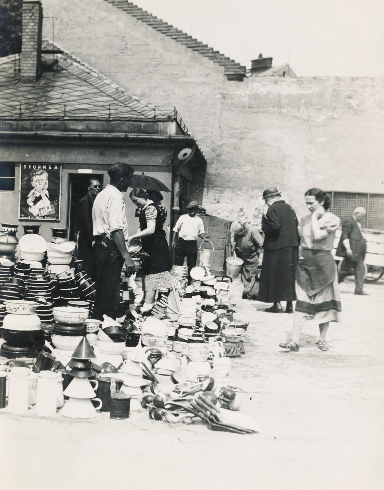 1939, Kenderessy Tibor, market, Frigyes Stühmer chocolate factory, pot, Fortepan #235524