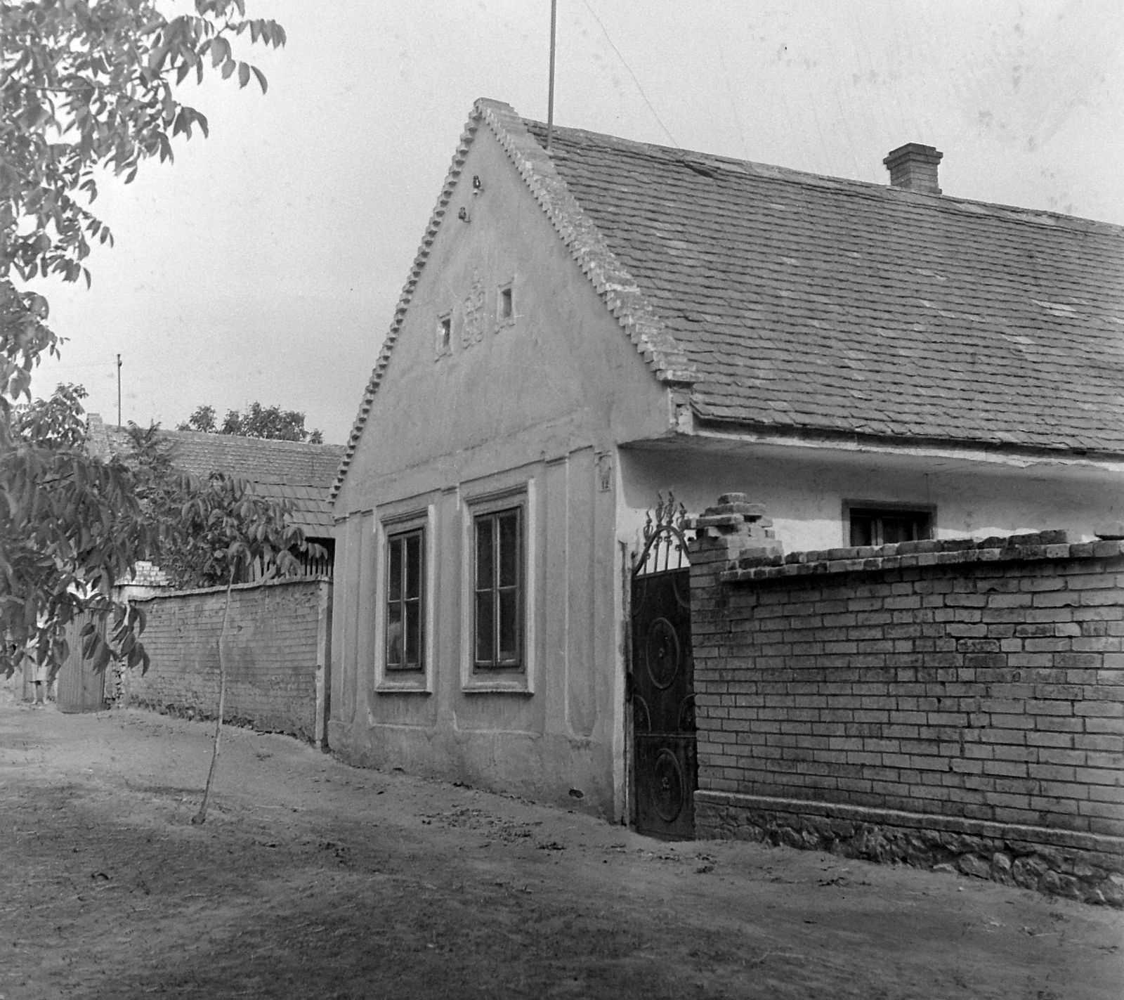 Hungary, Mór, Széchenyi utca 12., 1953, Építész, farmhouse, Fortepan #23556