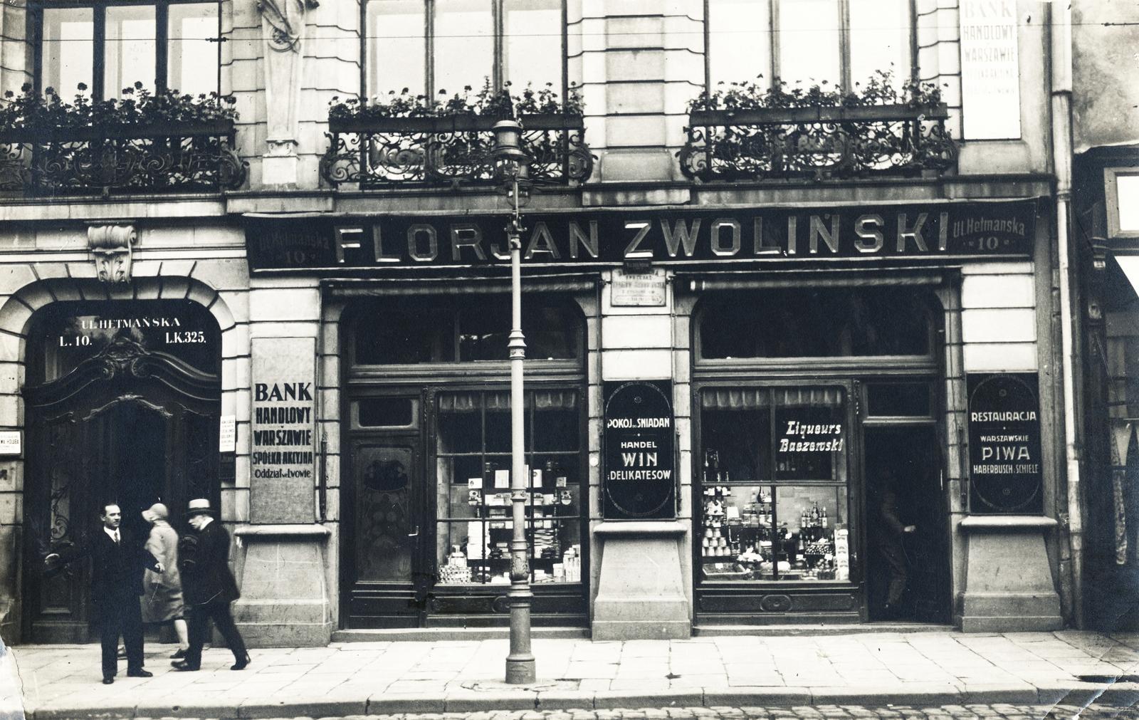 Ukraine, Lviv, Szvobodi sugárút (ekkor ulica Hetmańska) 10., 1929, Kenderessy Tibor, Fortepan #235564