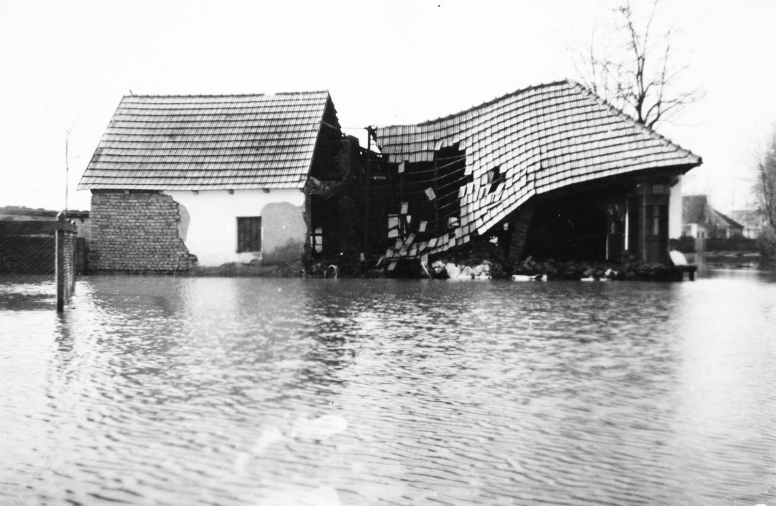 1941, Márton Attila, árvíz, épületkár, Fortepan #236145