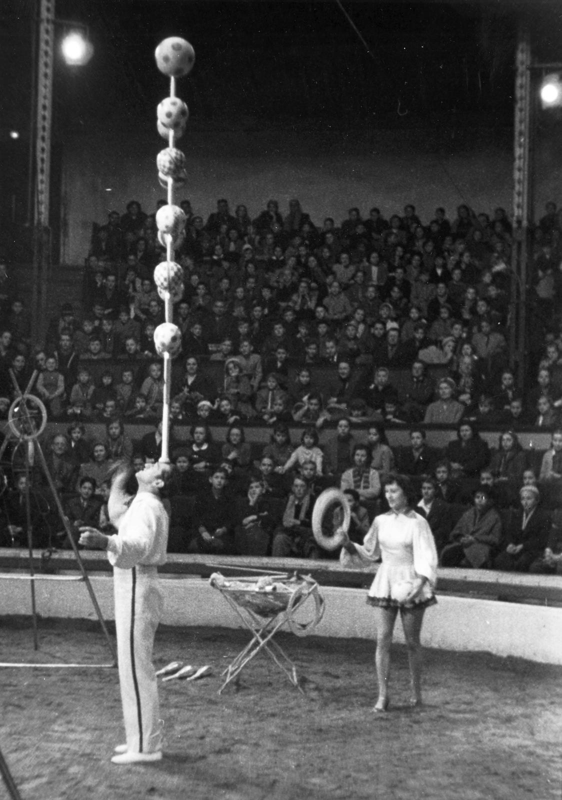 1962, Éltető, zsonglőr, cirkusz, mutatvány, Fortepan #236236