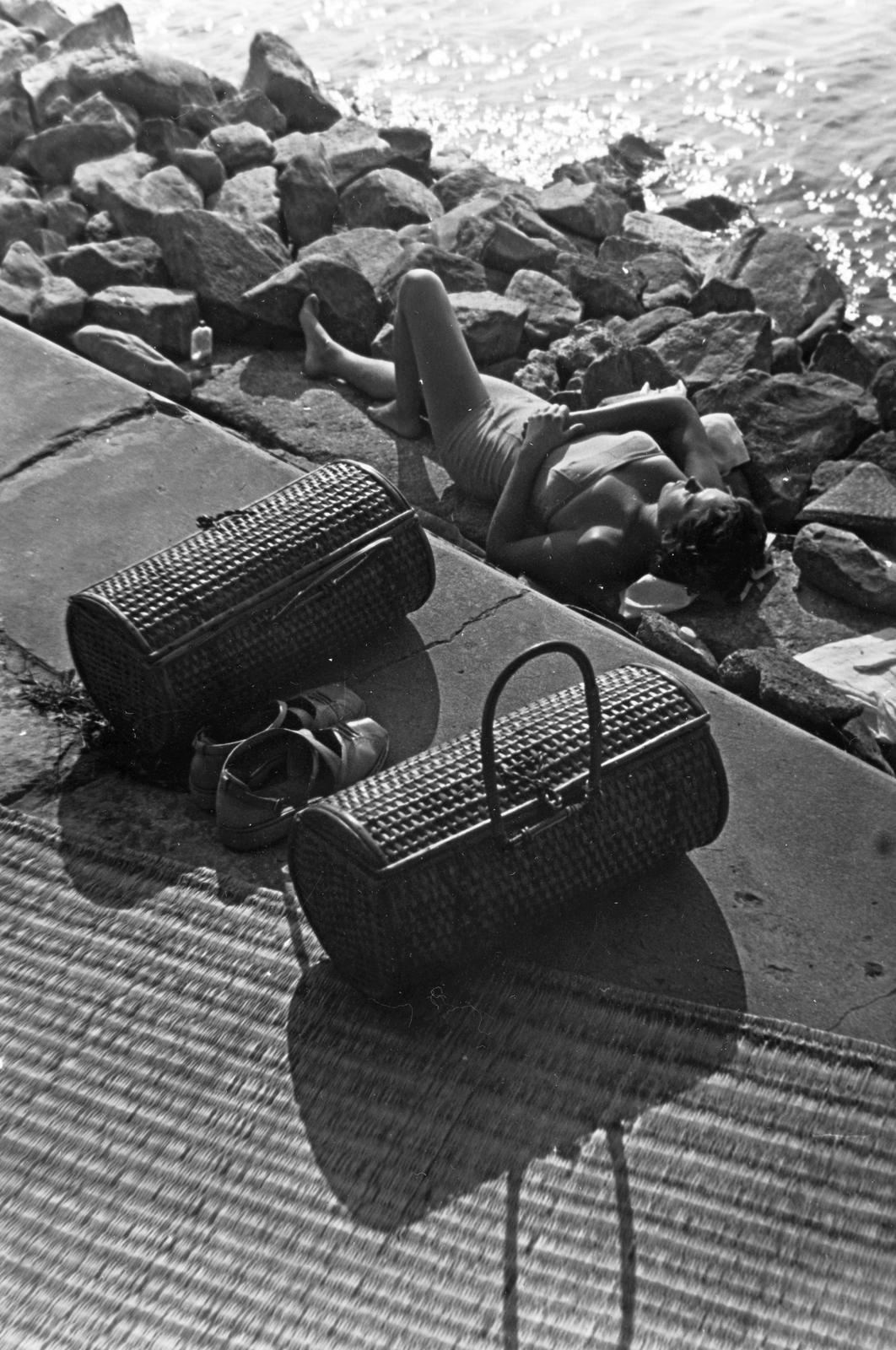 1962, Éltető, fonott táska, napozás, Fortepan #236237