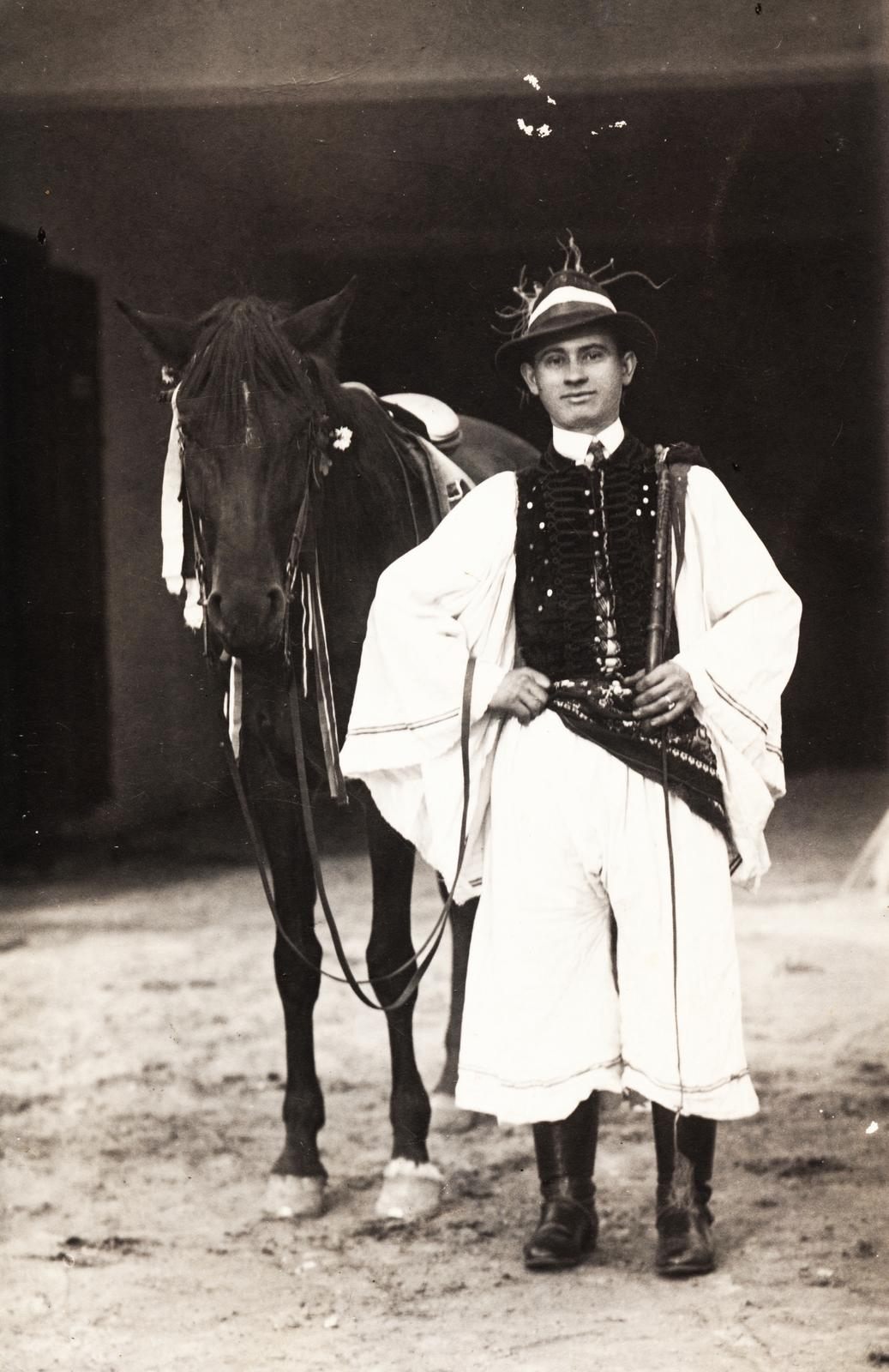 1930, Szász Gábor, folk costume, pants, horse, Fortepan #236342