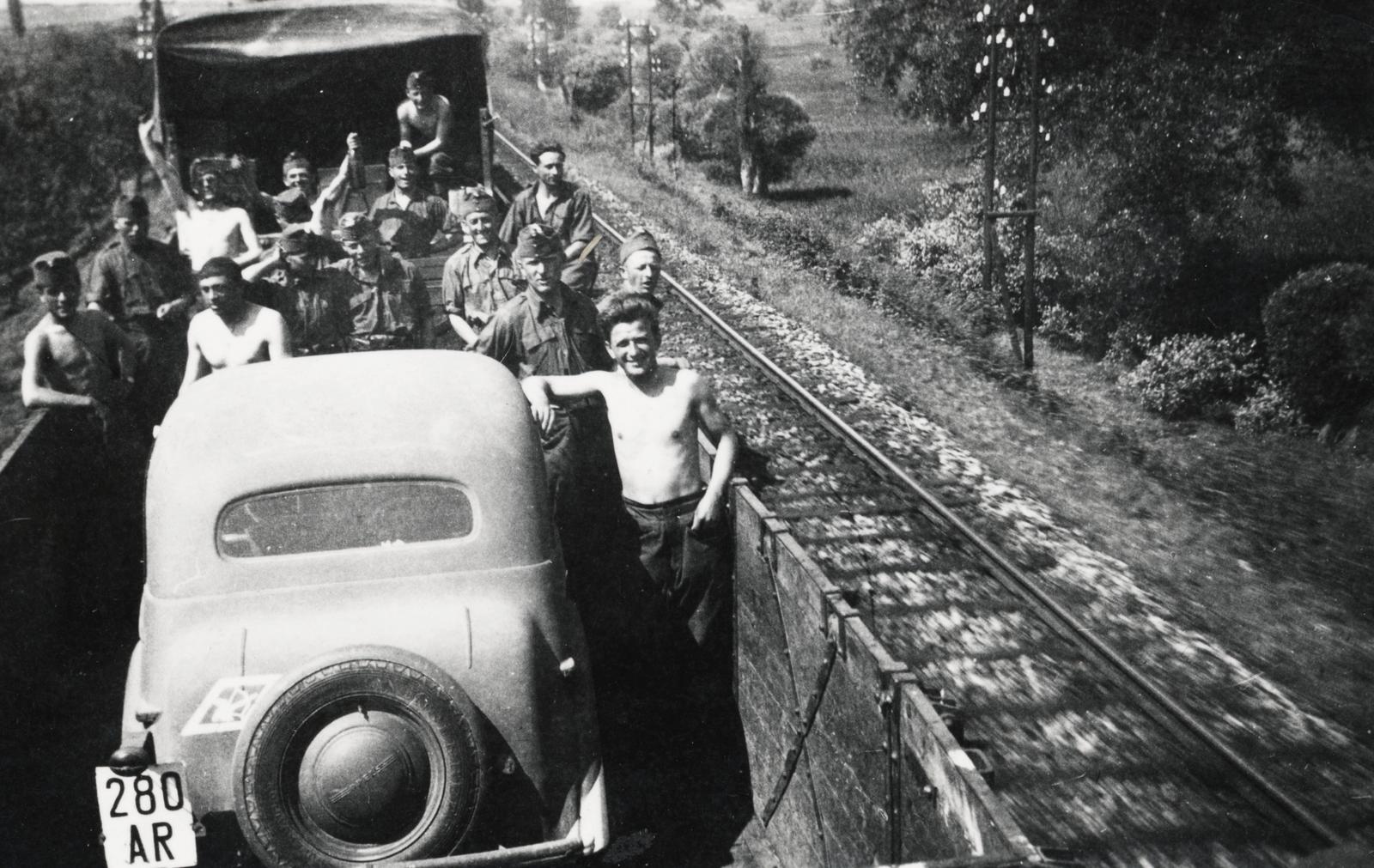 1942, Szász Gábor, Opel-brand, Fortepan #236354