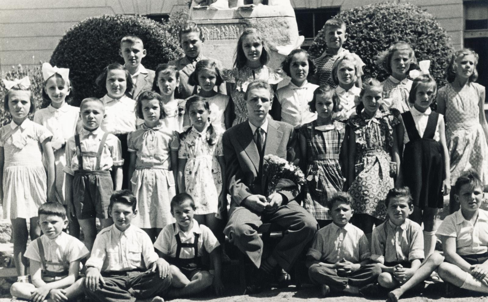 1957, Száraz Miklós György, class photo, Fortepan #236379