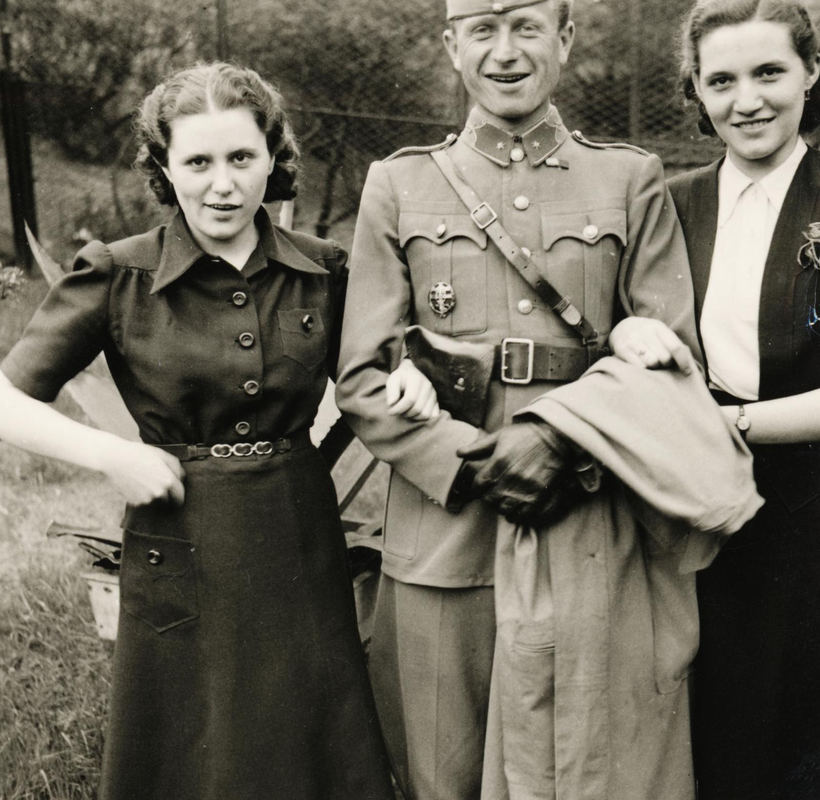 1942, Száraz Miklós György, Fortepan #236397
