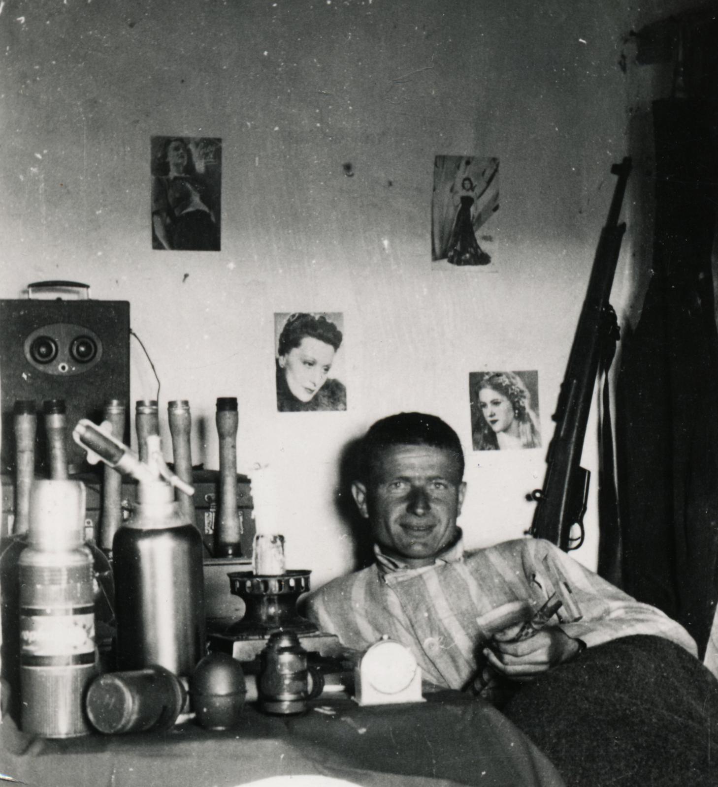 1942, Száraz Miklós György, Fortepan #236400