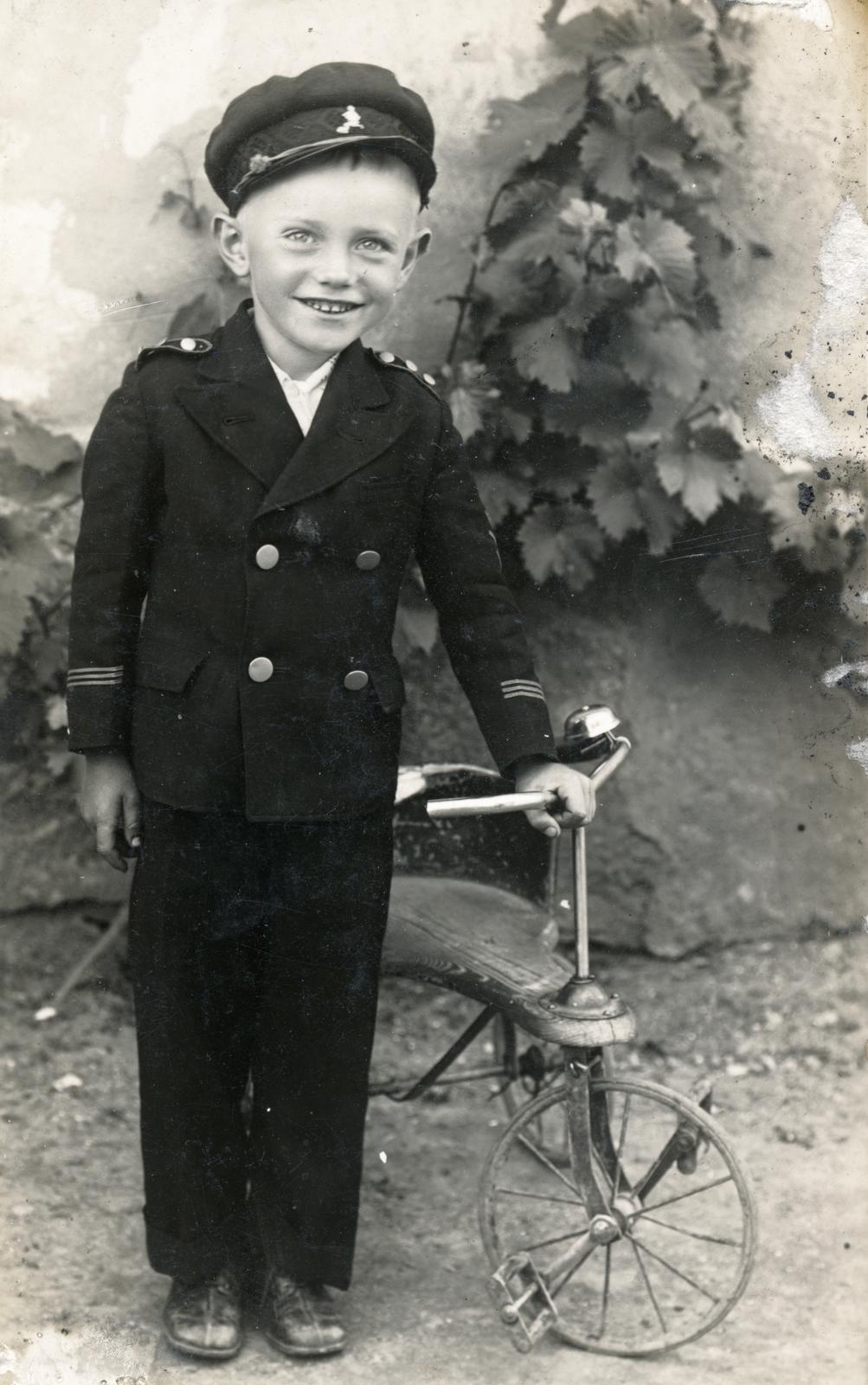 1914, Mattheidesz Konrád, Best of, gyerektricikli, egyenruha, kisfiú, Fortepan #236703