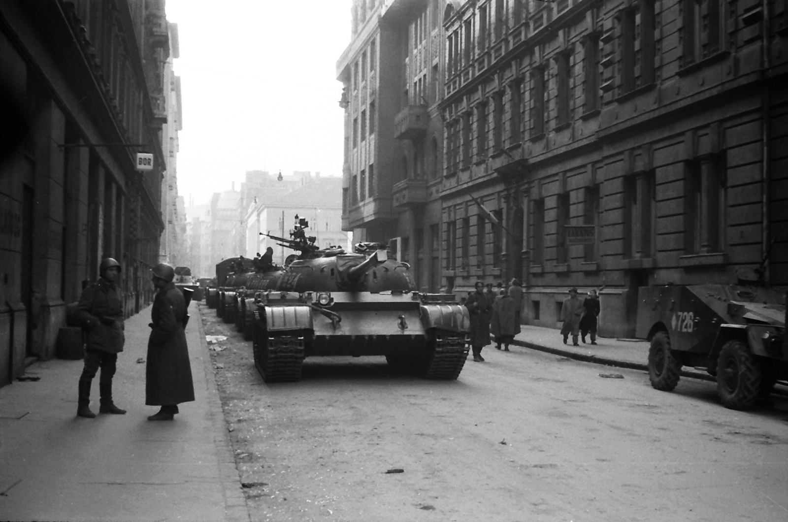 Hungary, Budapest V., Honvéd utca, a Szent István körúttól a Balaton utca felé nézve., 1956, Juricza Tibor, Soviet brand, armoured car, revolution, tank, military, combat vehicle, Budapest, Fortepan #23696