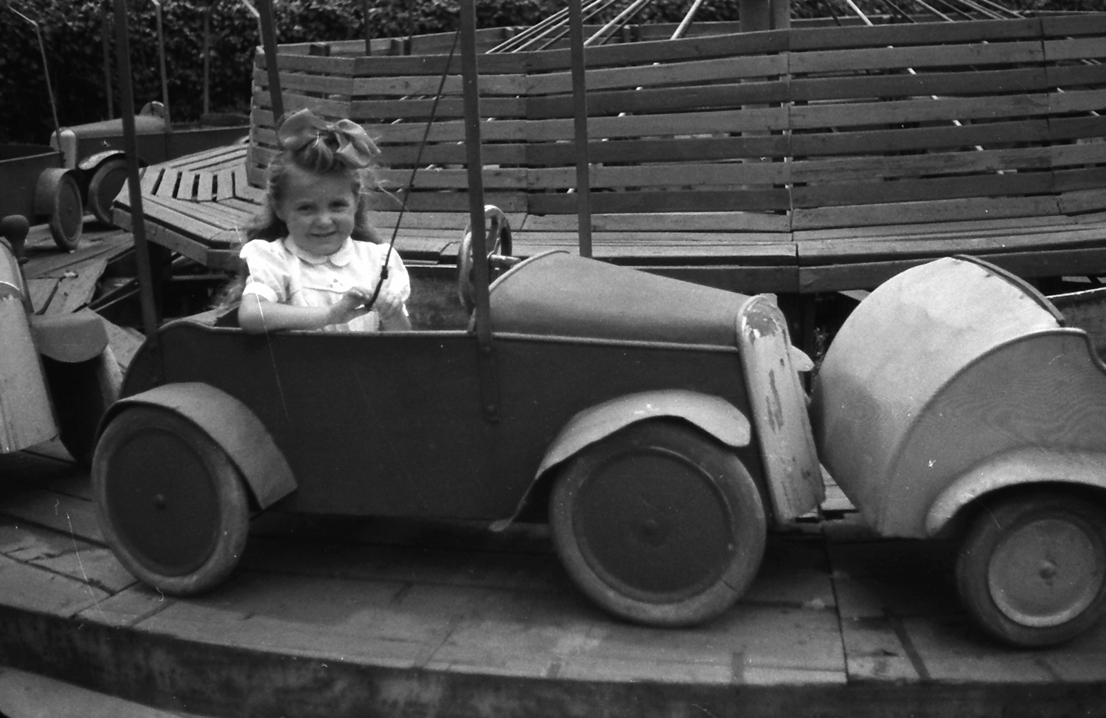 1956, Pálfi Balázs, portrait, girl, carousel, ribbon, Fortepan #23751