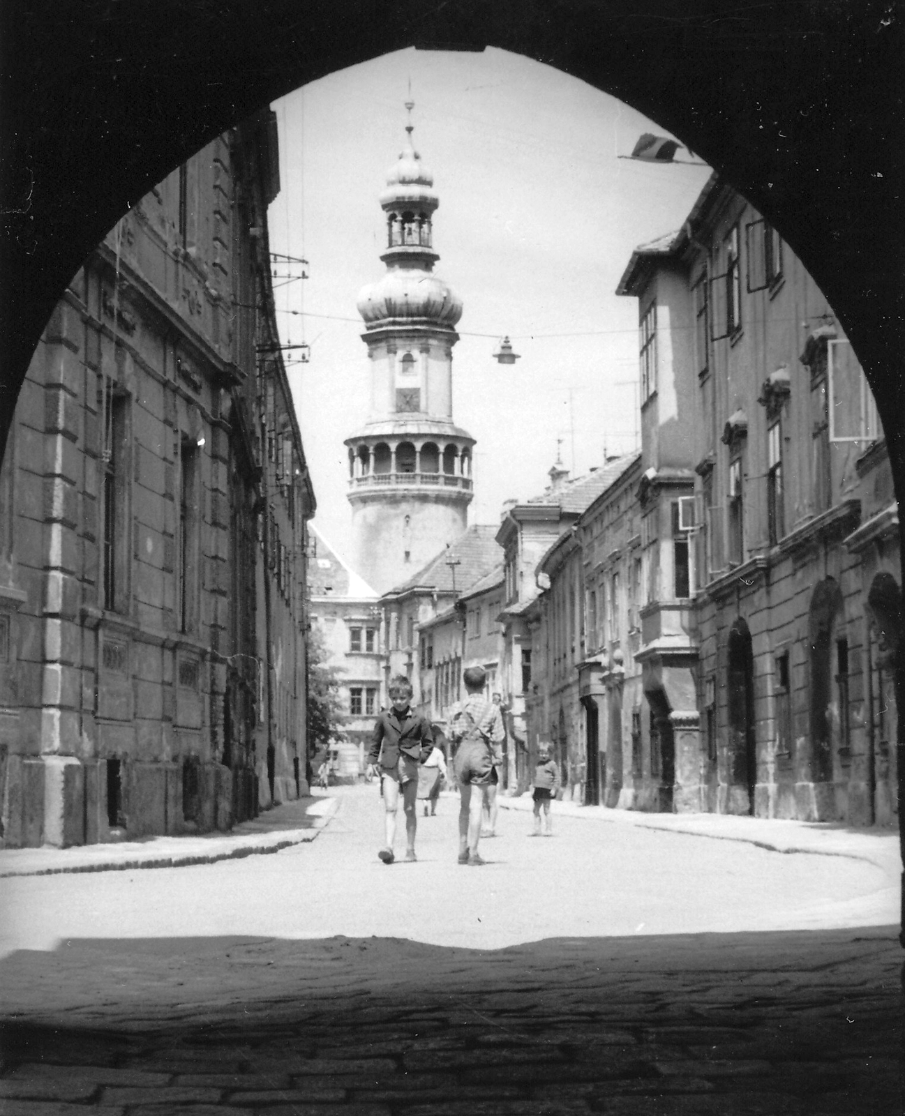Hungary, Sopron, Tűztorony a Kolostor utcából nézve., 1959, Gál József, Fortepan #23769