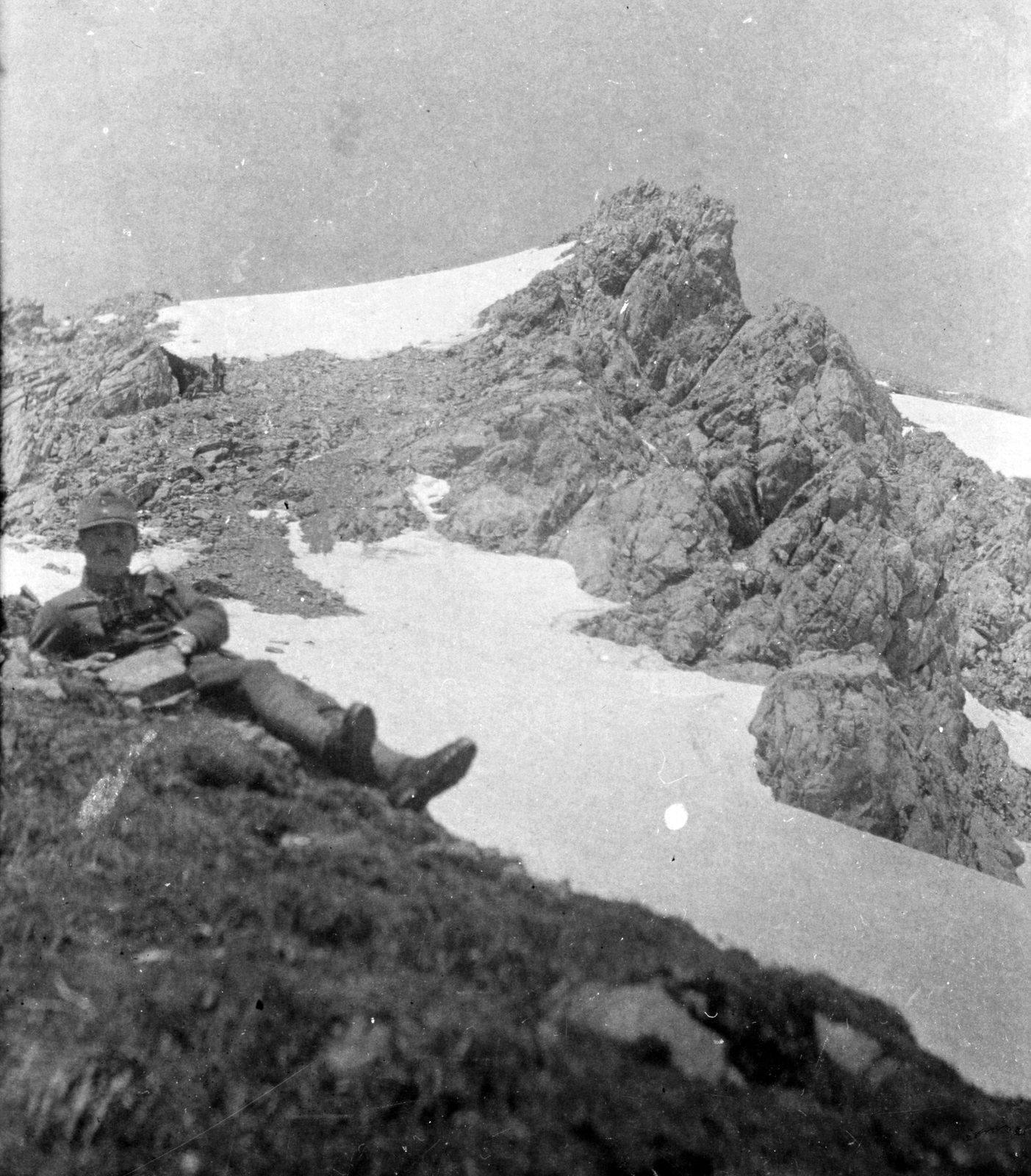 1916, Vogl Elemér, First World War, winter, snow, soldier, hillside, Fortepan #23895