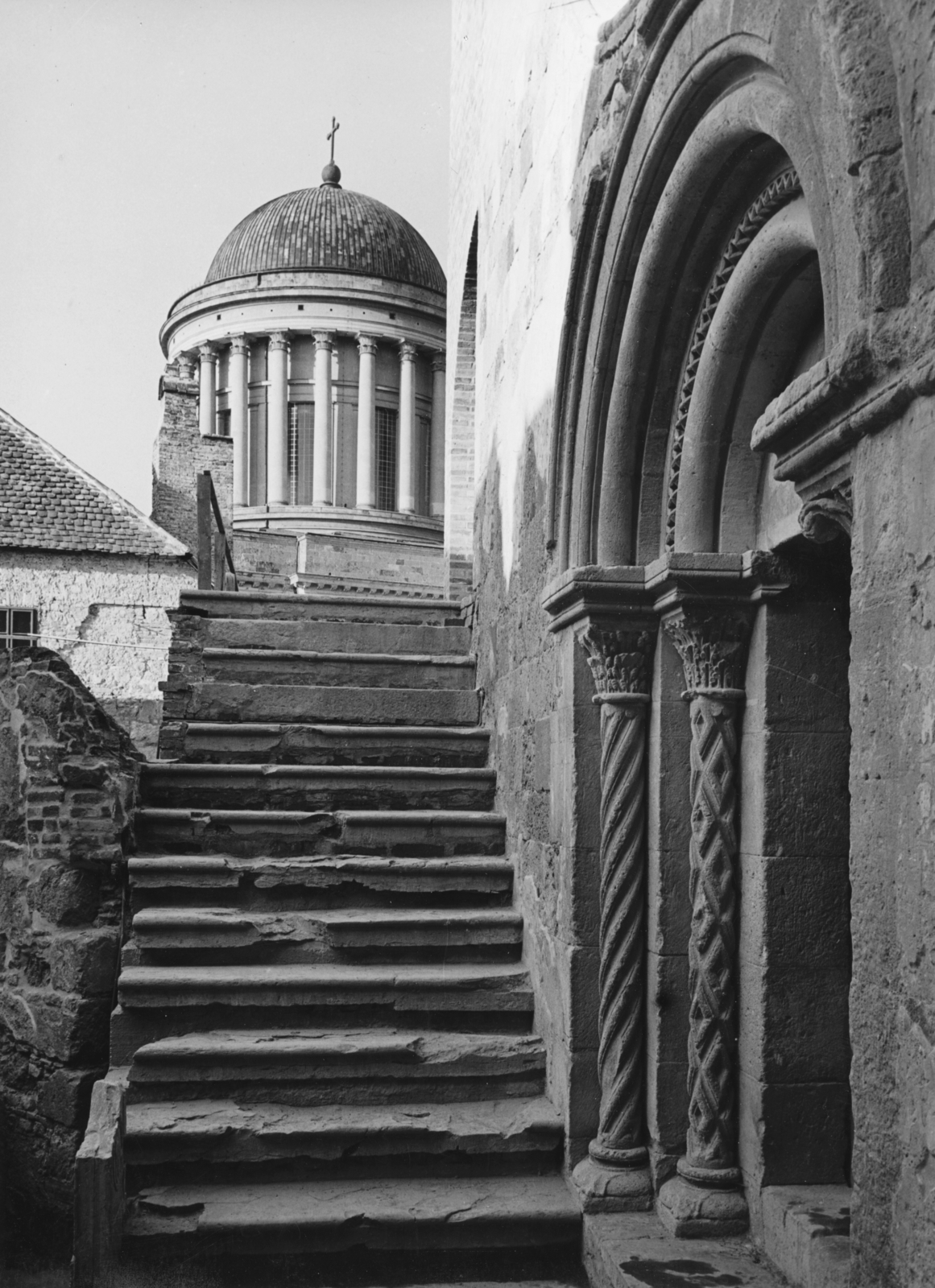 Hungary, Esztergom, a Bazilika kupolája a várkápolna bejáratától., 1940, Somlai Tibor, church, dome, Fortepan #24178