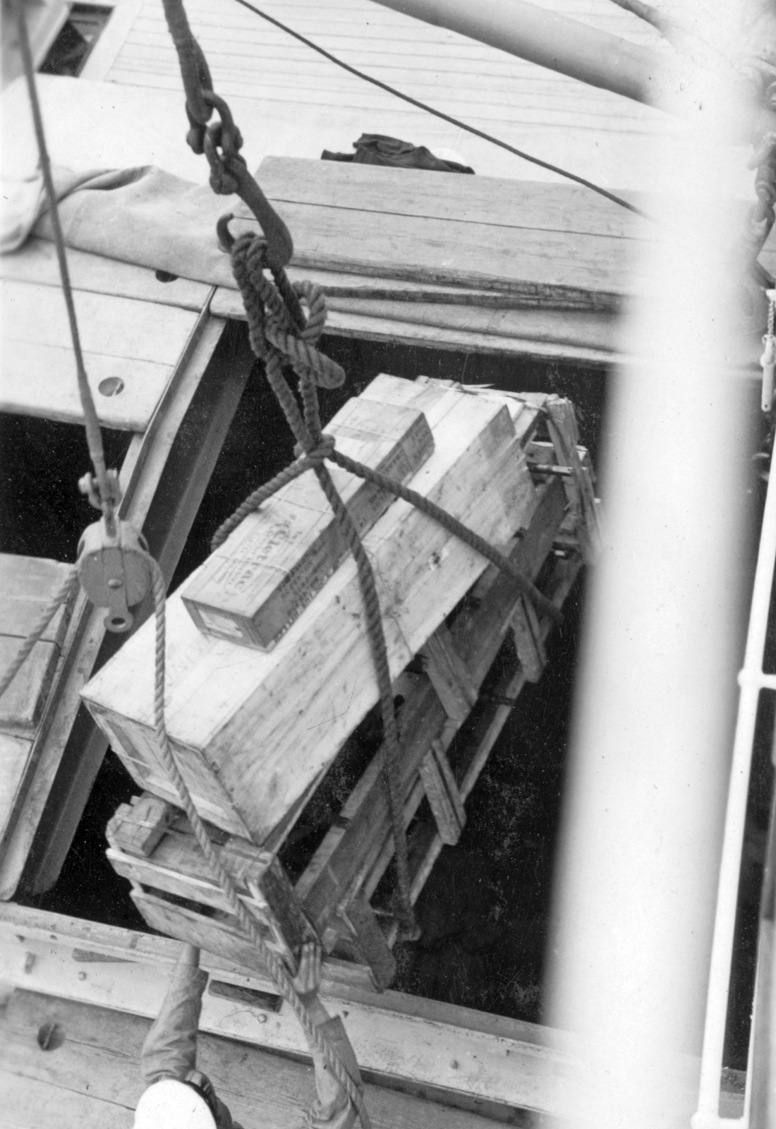 1933, Somlai Tibor, ship, crane, work, chest, rope, Fortepan #24464