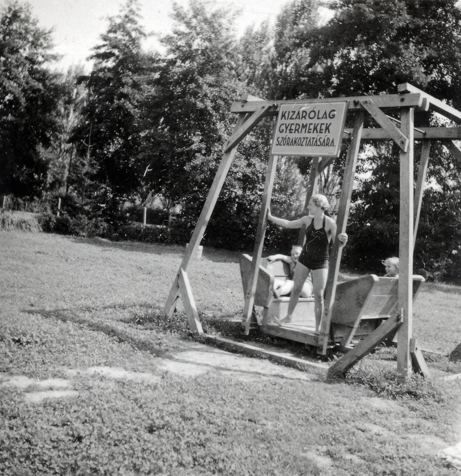 1936, Lőrincze Judit, hinta, Fortepan #24546
