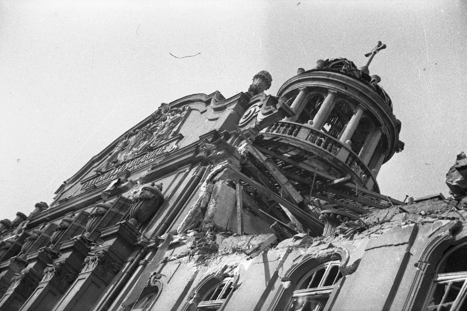 Hungary, Budapest XI., Villányi út (Szt. Imre herceg útja) 5-7. Szent Margit Gimnázium., 1945, Kurutz Márton, high school, palace, damaged building, Budapest, Neo-Baroque-style, Gáspár Fábián-design, Fortepan #24669