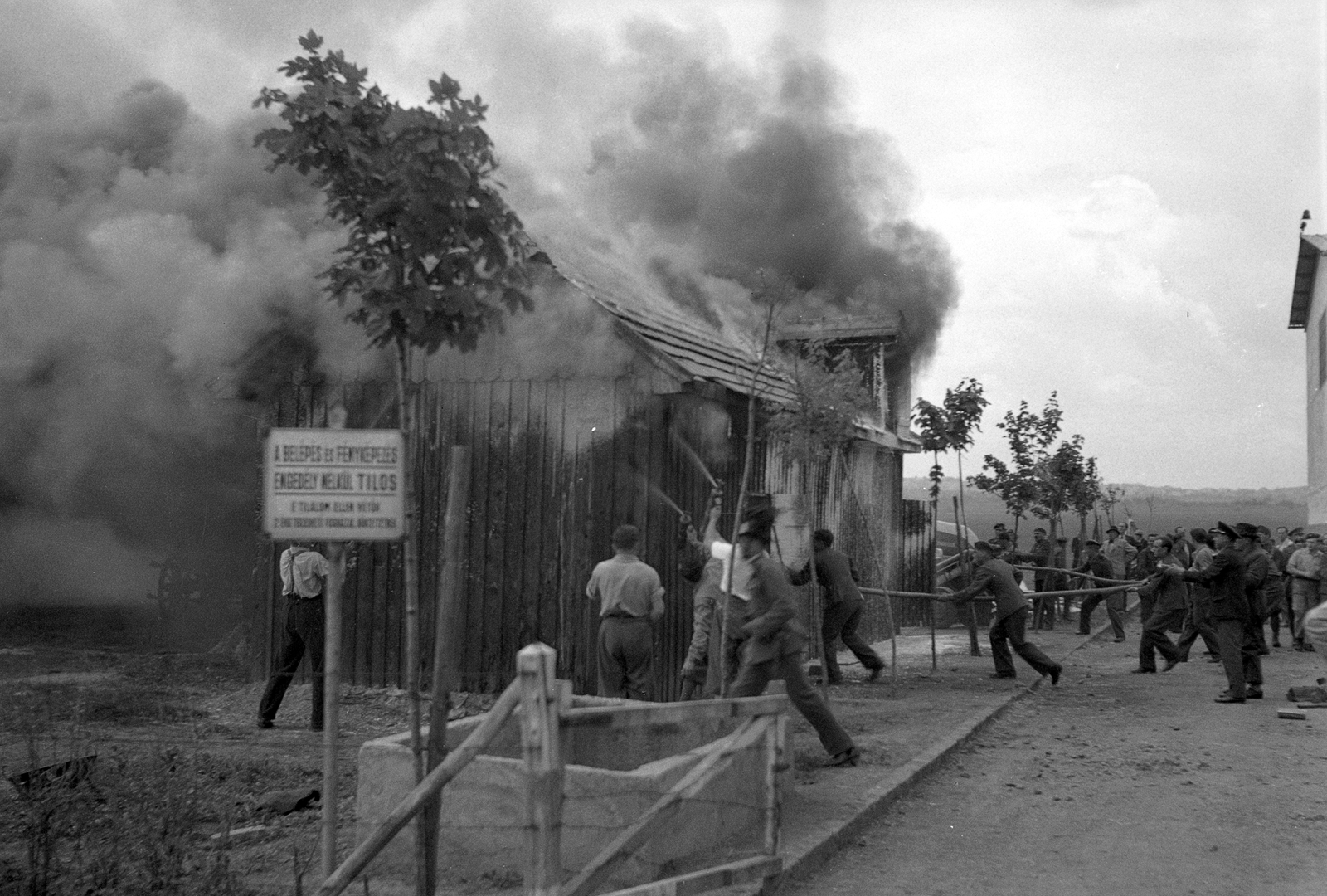 1940, Vass Károly, smoke, Fortepan #24734