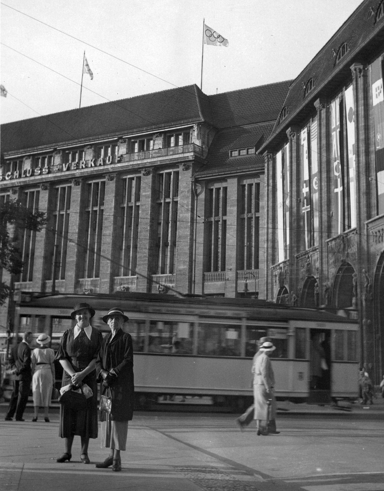 Németország, Berlin, Leipziger Platz a Wertheim áruházzal., 1936, Vass Károly, villamos, bevásárlóközpont, Alfred Messel-terv, Fortepan #24778
