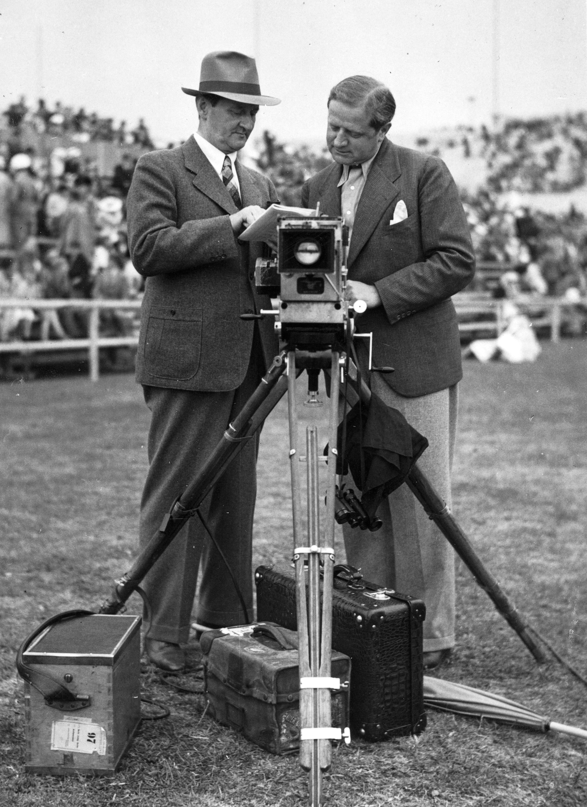 Németország, Berlin, filmes stáb a XI. nyári olimpiai játékok alatt., 1936, Vass Károly, filmkamera, Fortepan #24779