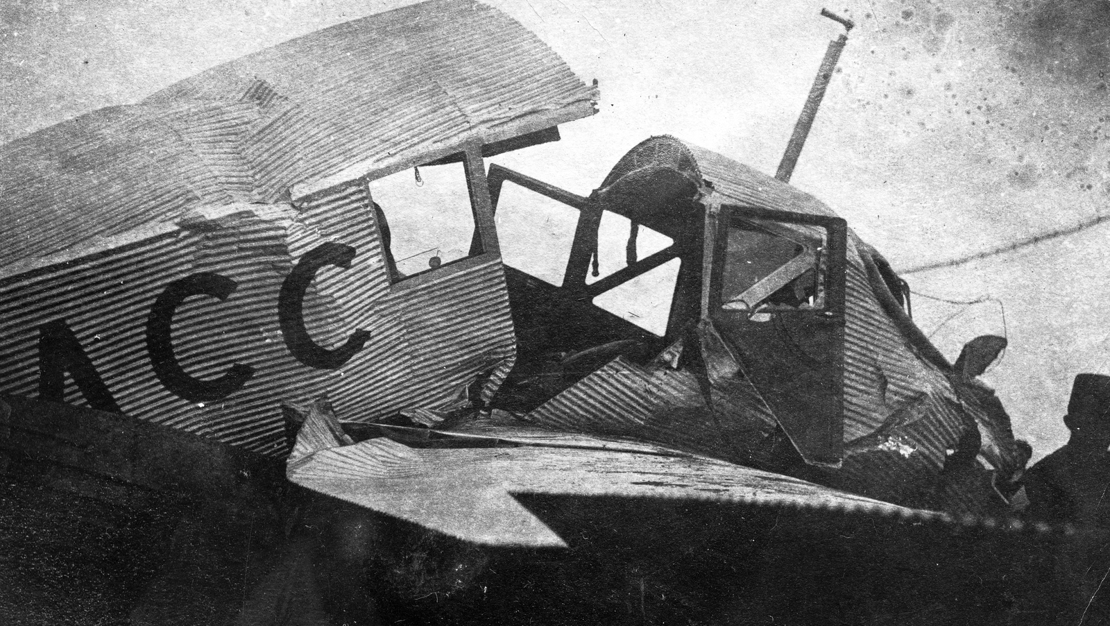 Hungary, Budapest XXI., a Csepel-sziget északi csúcsánál 1923-ban lezuhant sétarepülő hidroplán., 1923, Weygand Tibor, transport, vehicle, accident, hydroplane, airplane, Junkers-brand, wreck, Budapest, Junkers F-13, Fortepan #24831